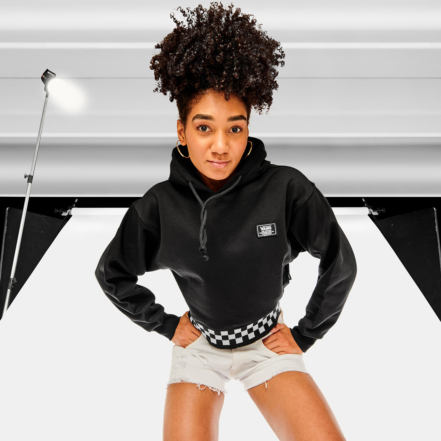 Felpa vans nera e bianca donna sale