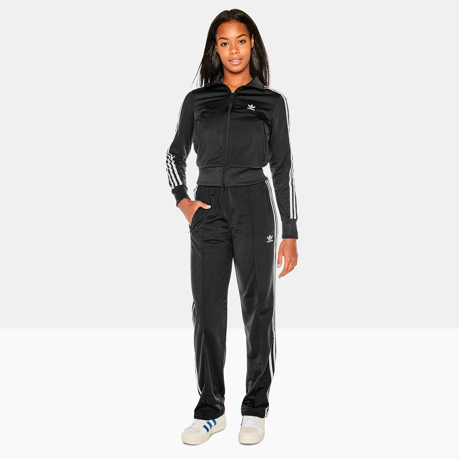 PANTALONI ADIDAS PRIMEBLUE RELAXED NERO da donna HERE