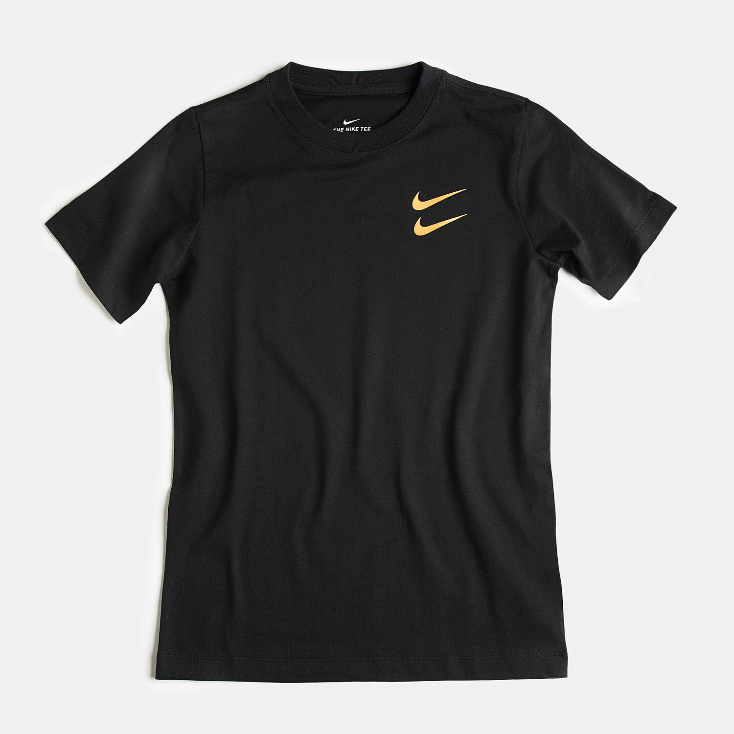 T SHIRT NIKE SPORTSWEAR SWOOSH nera e oro AW LAB