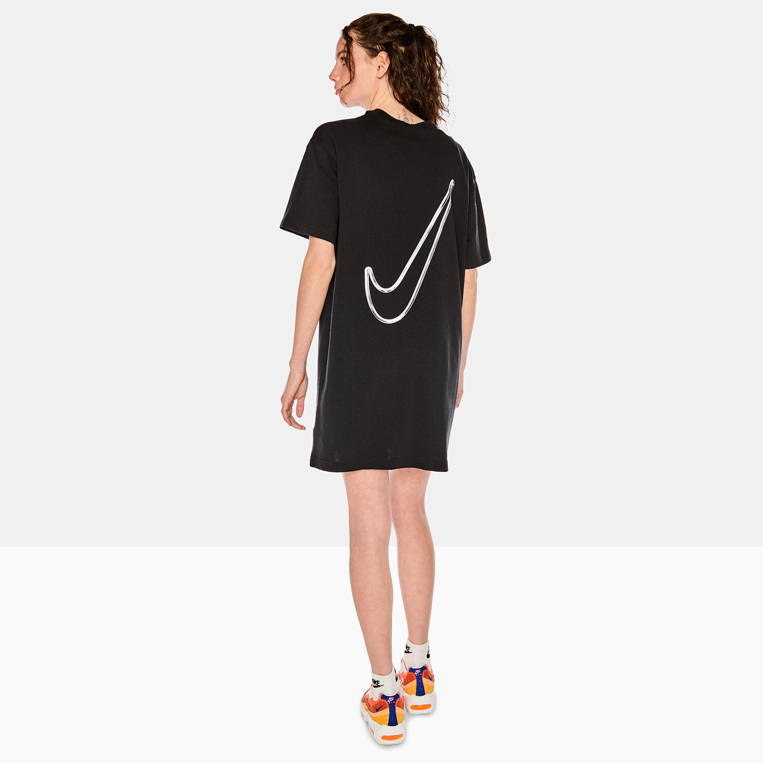 ABITO NIKE SPORTSWEAR SWOOSH NERO AW LAB