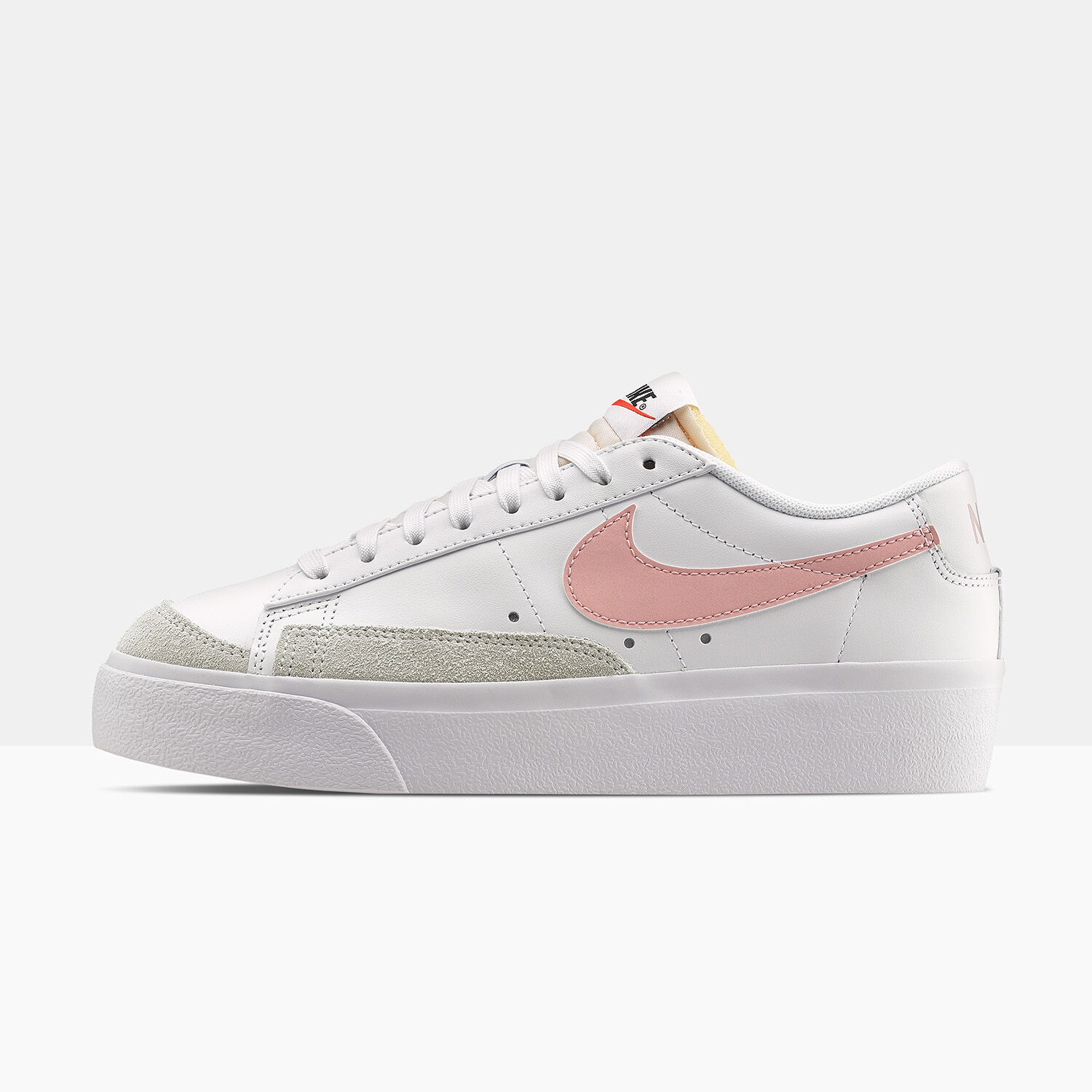 Nike Blazer Low Pltaform bianca e rosa AW LAB