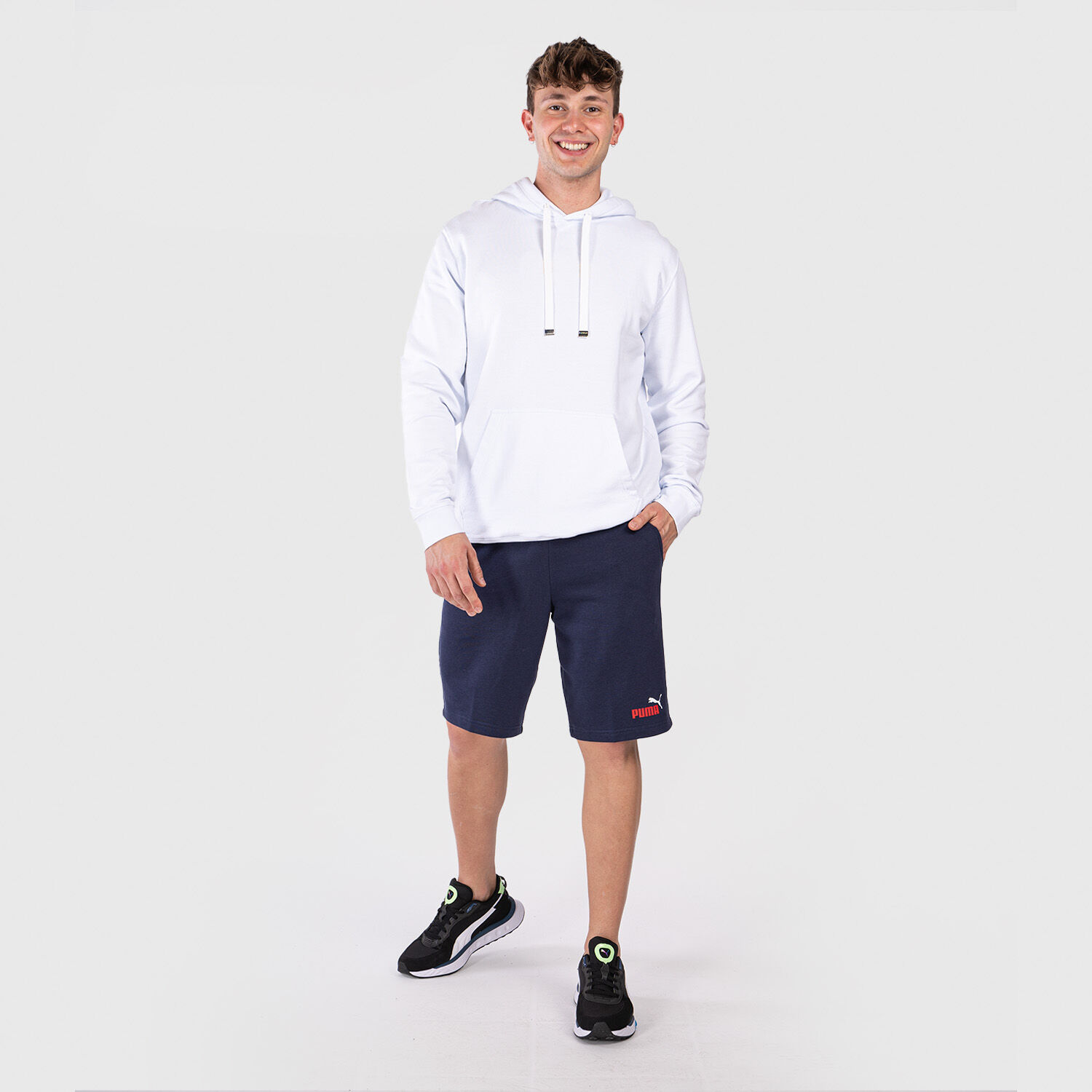 Pantaloncini puma bianchi e neri hot sale