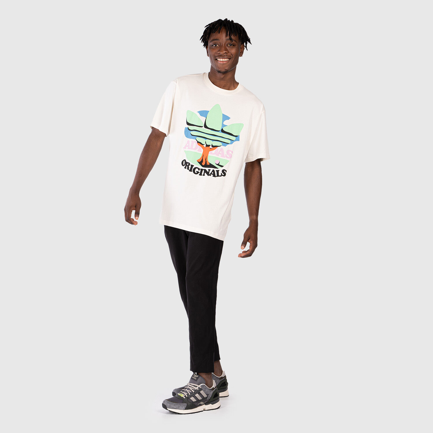 T shirt adidas Trefoil Tree bianca e multicolor AW LAB