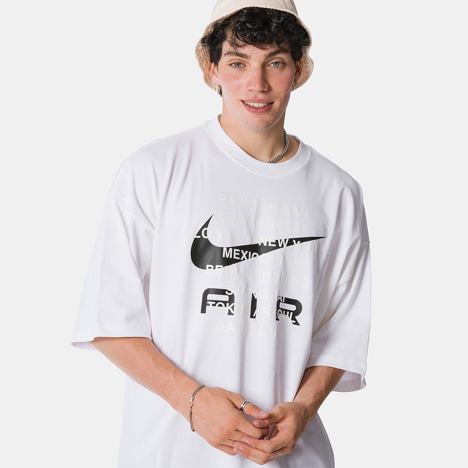 Nike t shirt prezzo basso best sale