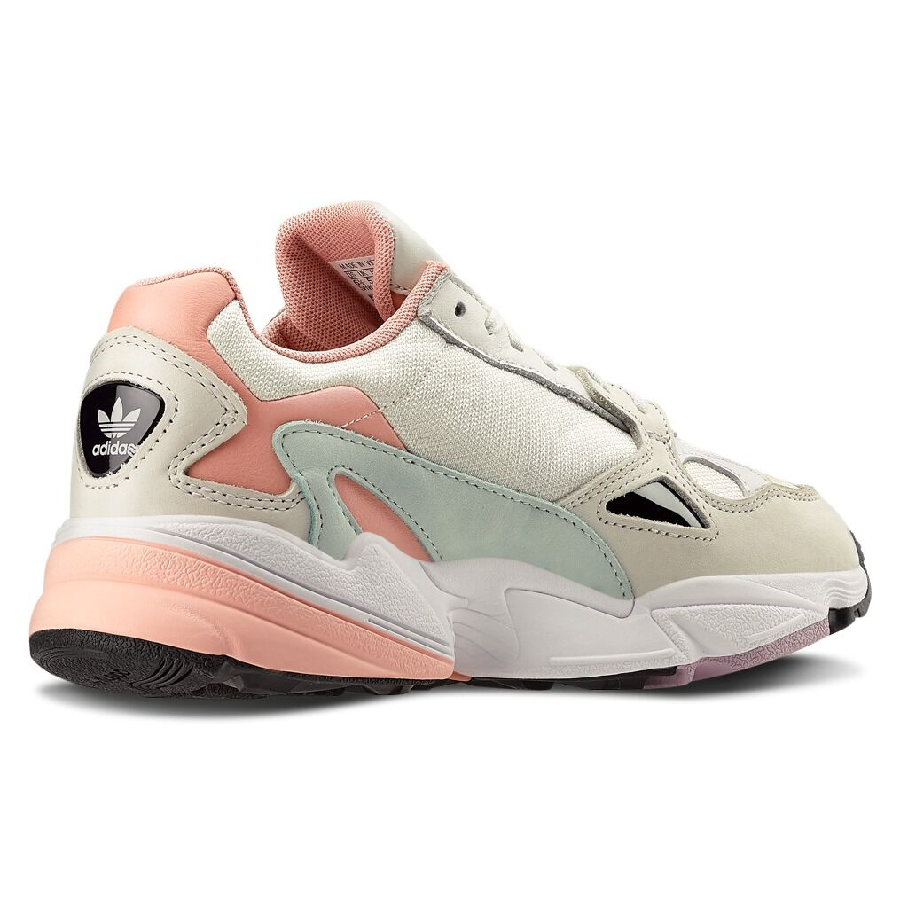 Adidas falcon bianche 2025 e rosa