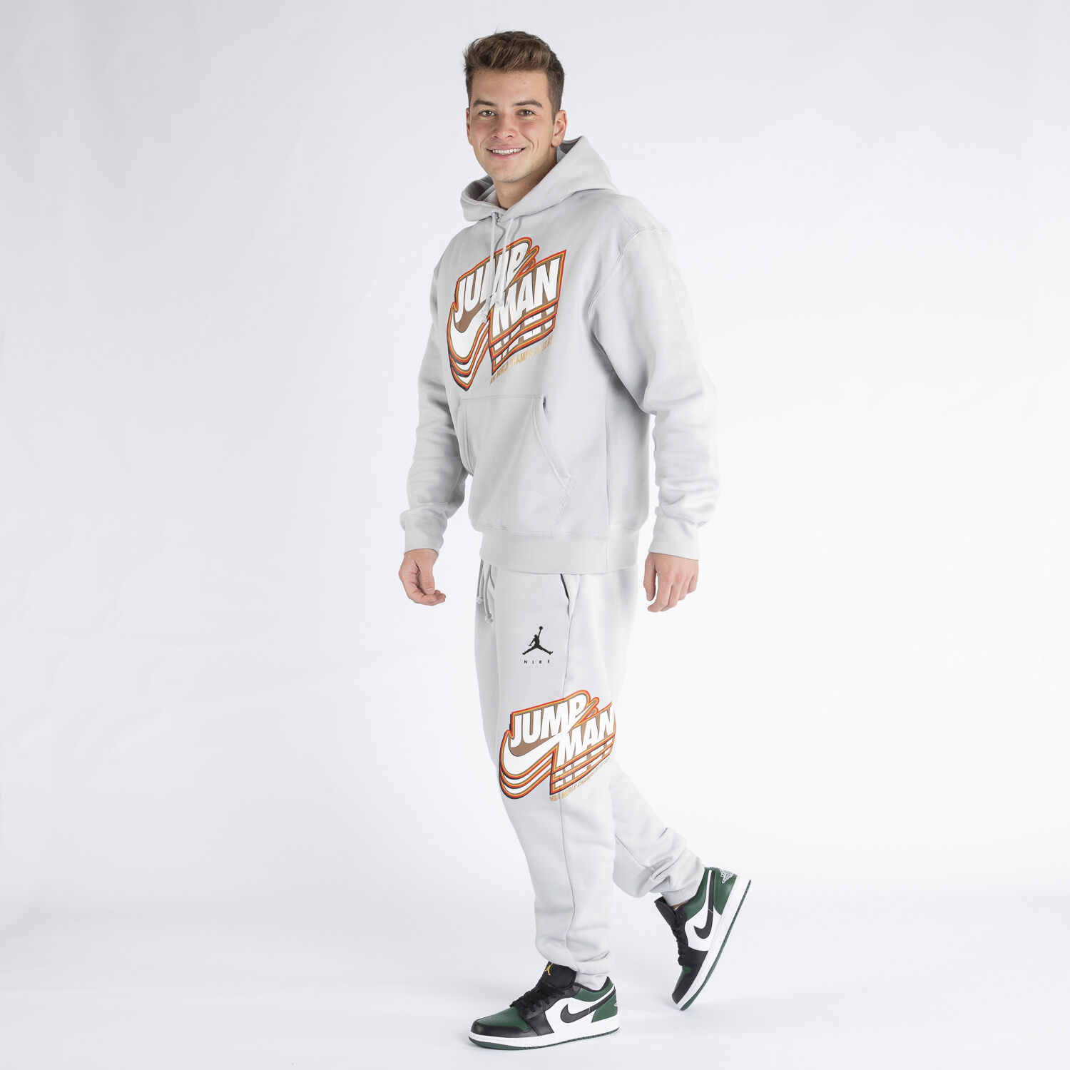 Pantaloni tuta hot sale jordan grigia