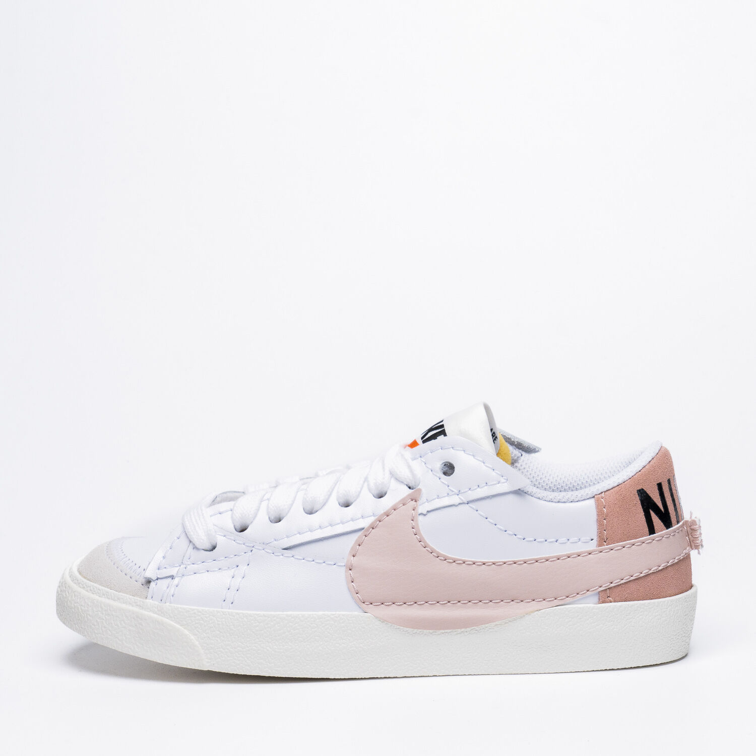 Nike Blazer Low 77 Jumbo bianche e rosa AW LAB