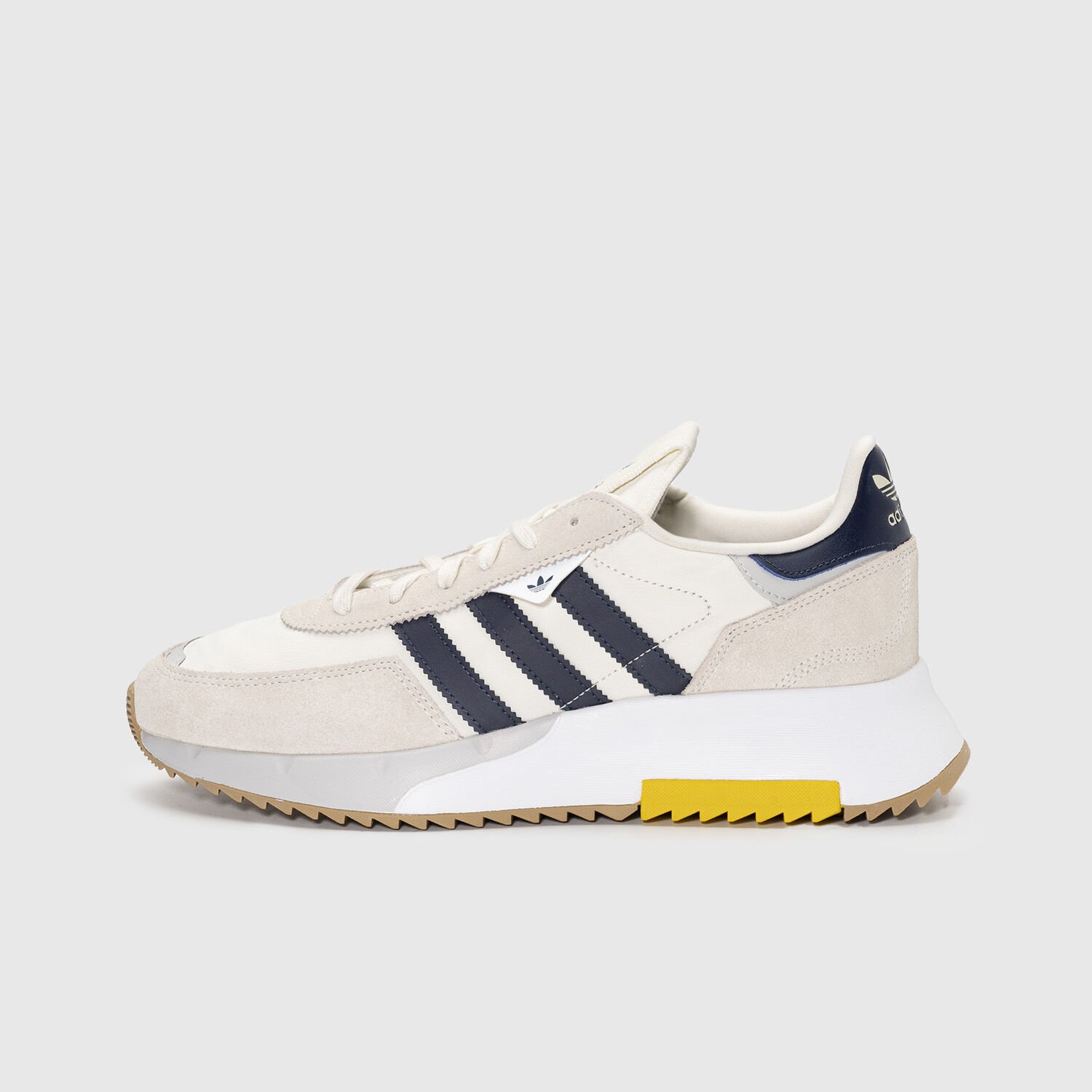 Servizio clearance clienti adidas