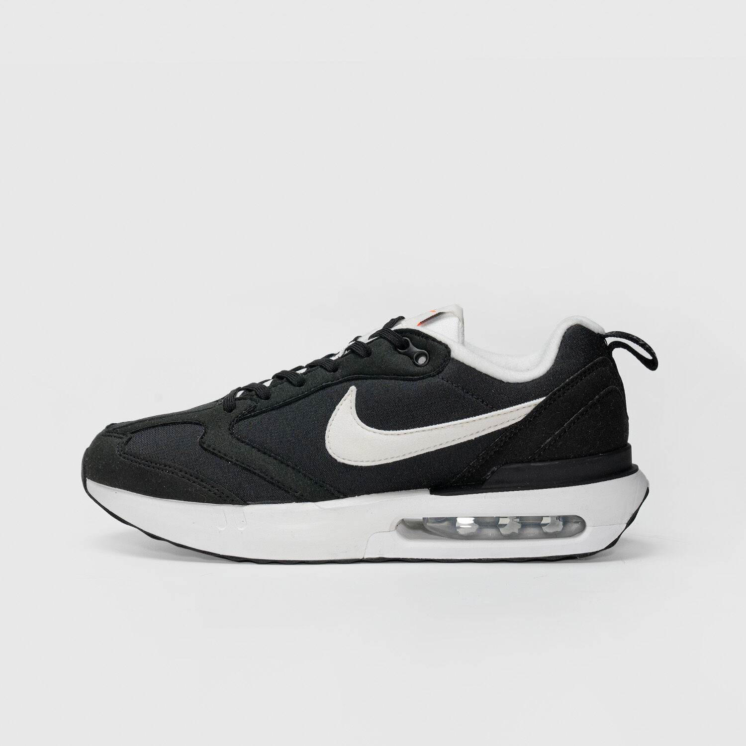 Air max command shop bianche e nere