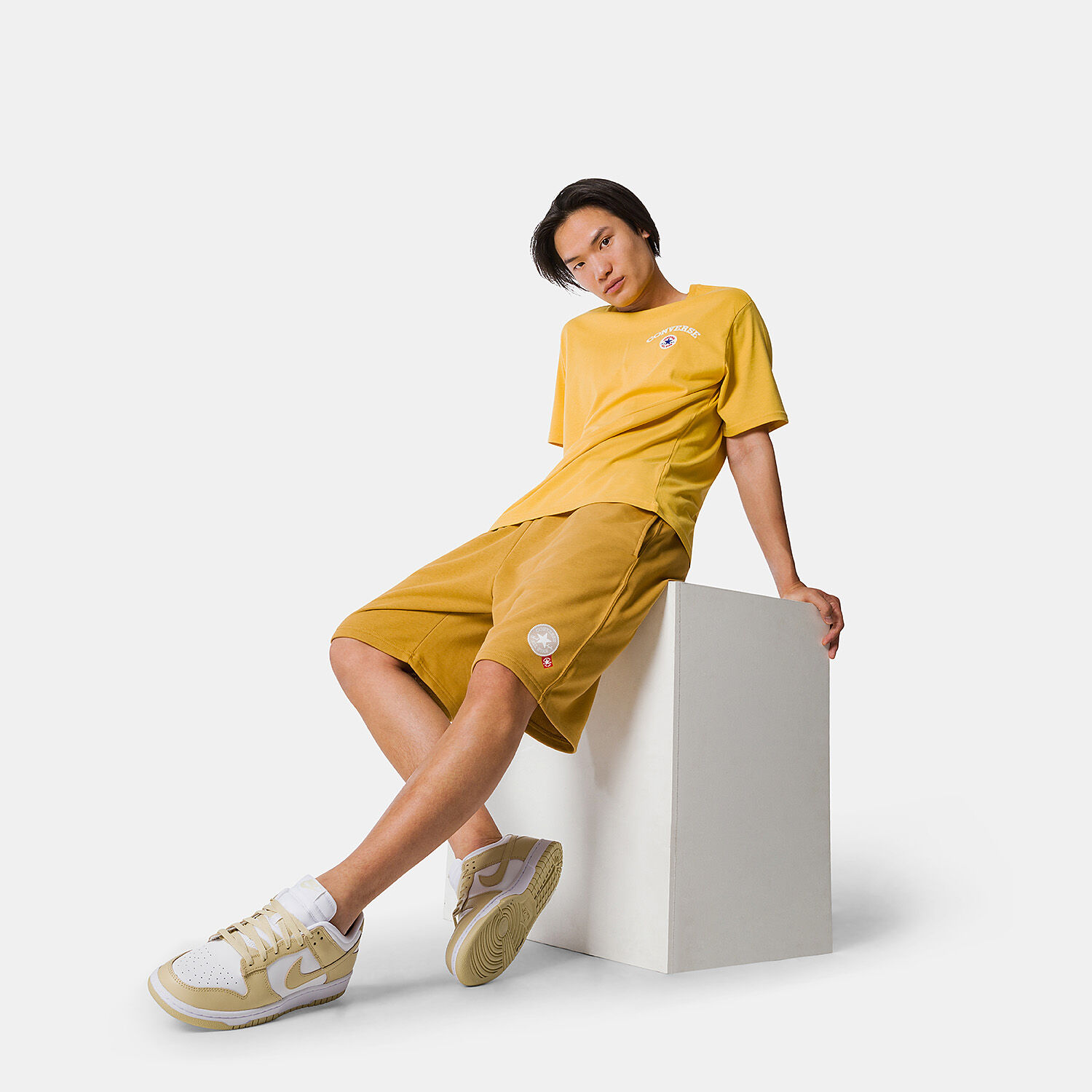 Short Converse Future Utility giallo bianco e rosso AW LAB