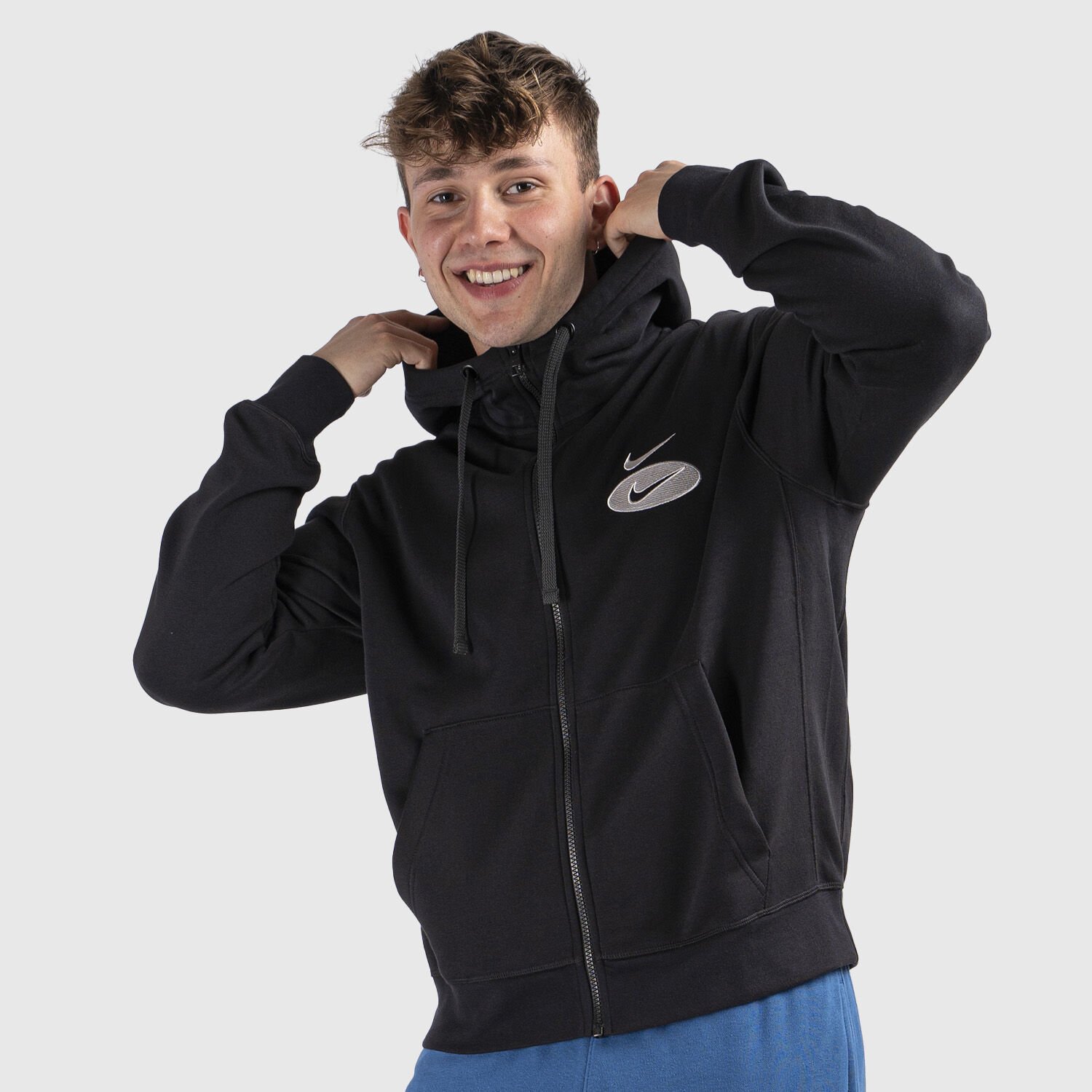 Felpa Nike Sportswear Swoosh Hoodie nera e bianca AW LAB