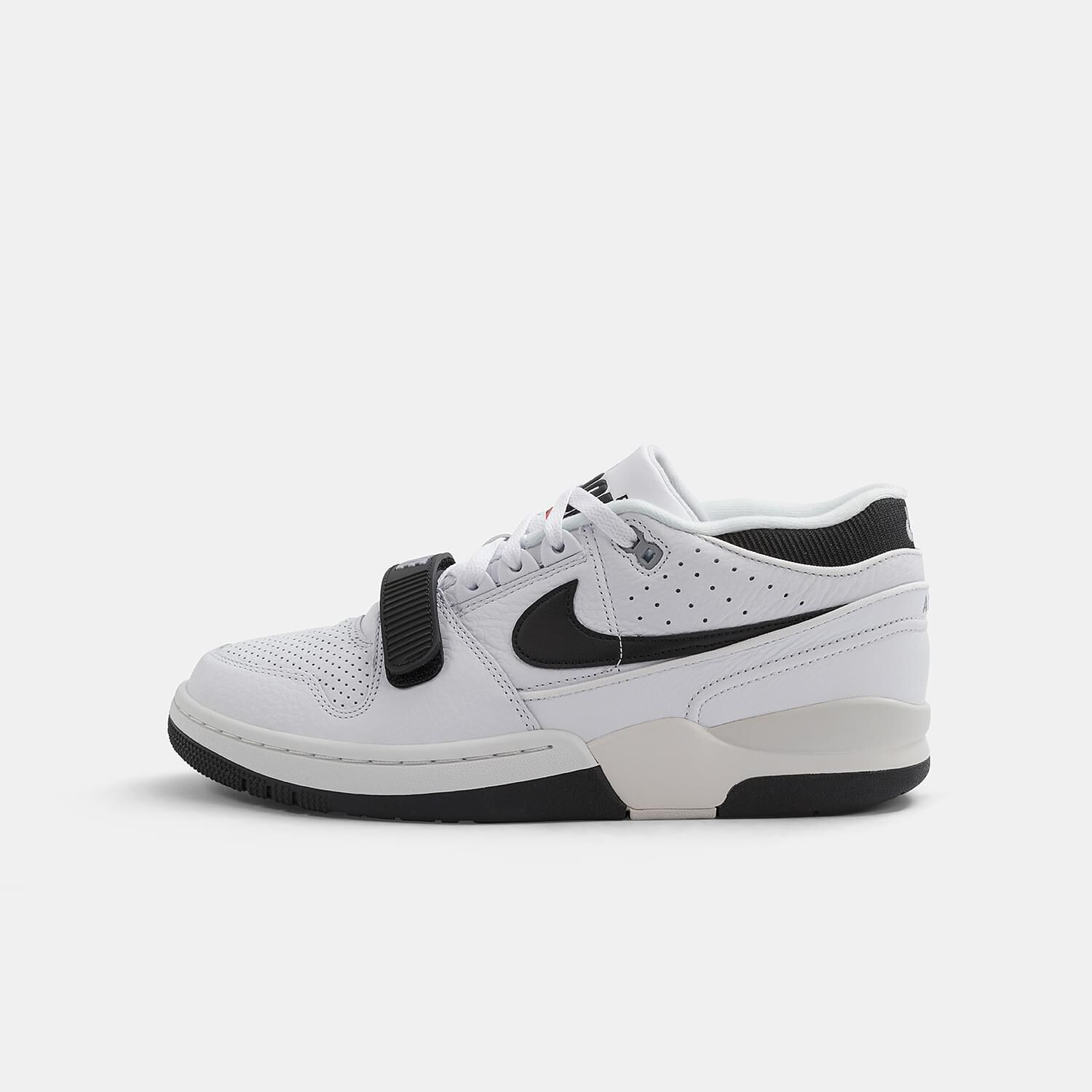 Scarpe nike air bianche nere online