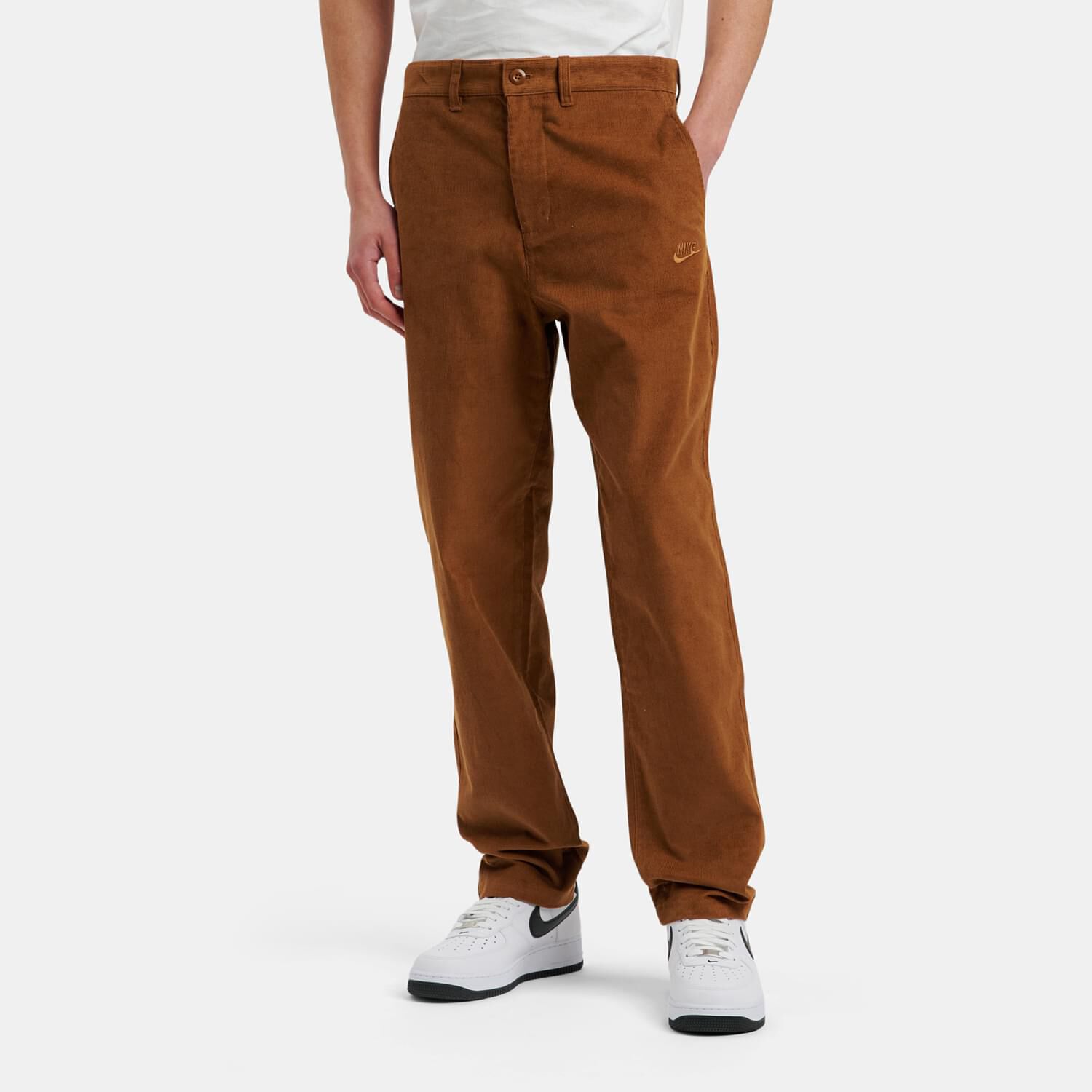 Pantaloni Nike Club Chino marroni AW LAB