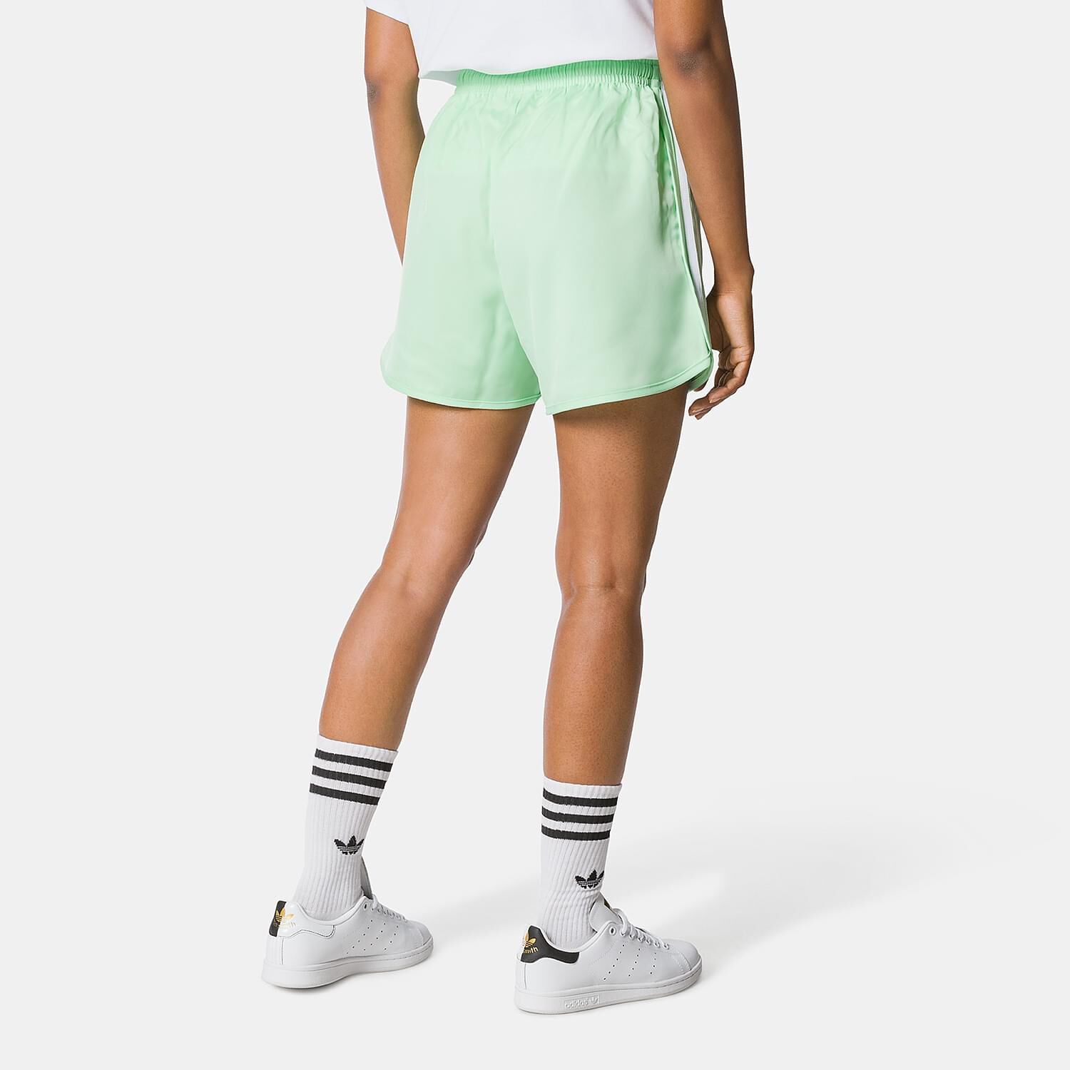Short adidas Satin Sprint verde e bianco AW LAB