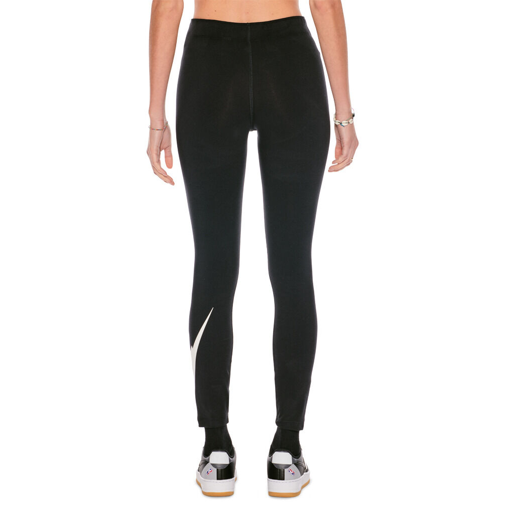 Pantaloni nike con scritta sulla gamba deals