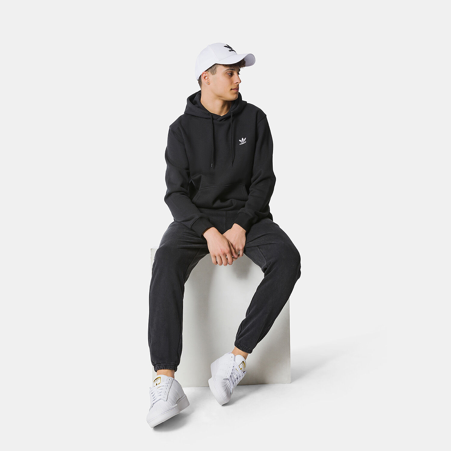 Felpa under store armour trefoil nera