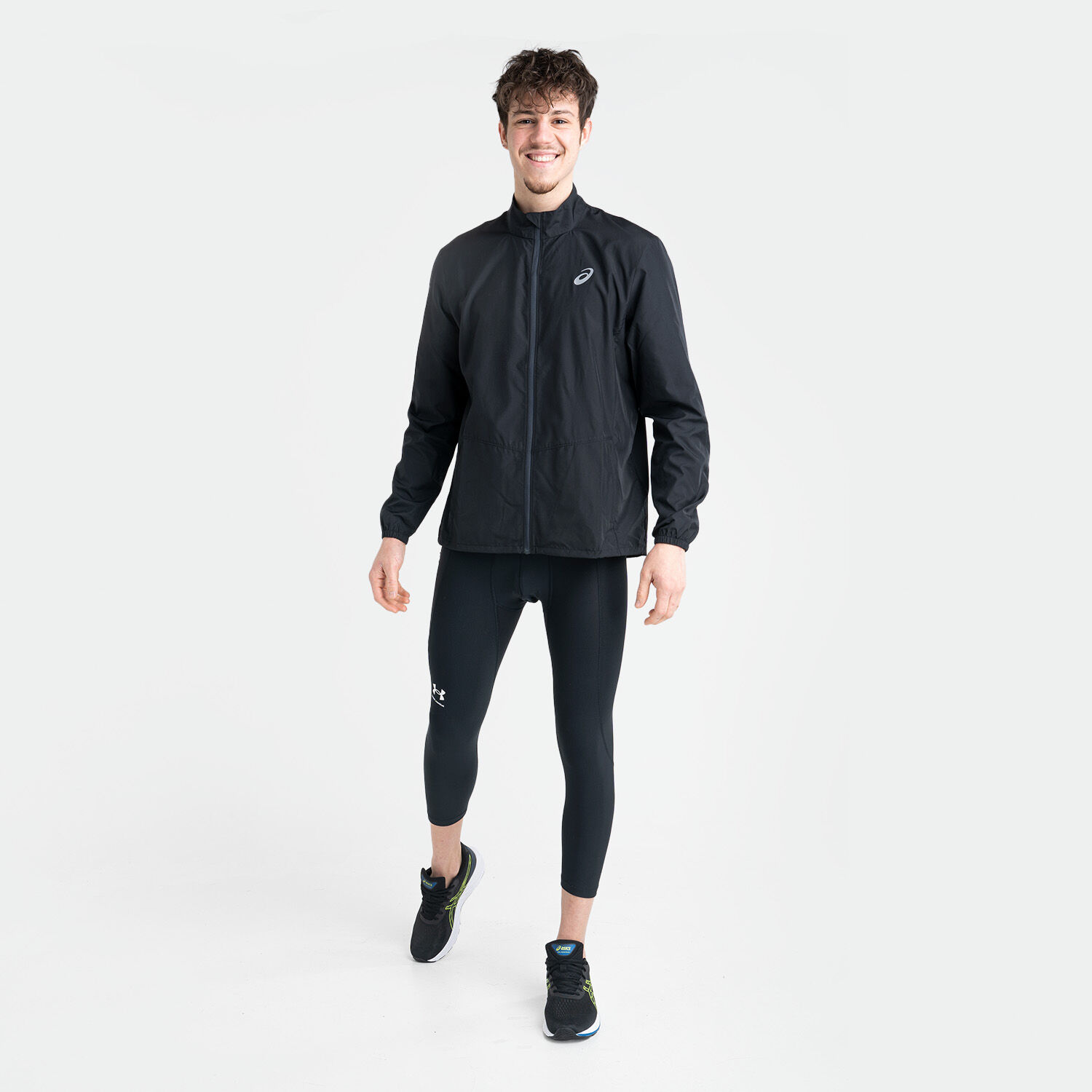 Giacca a vento Asics Core nera e grigia AW LAB