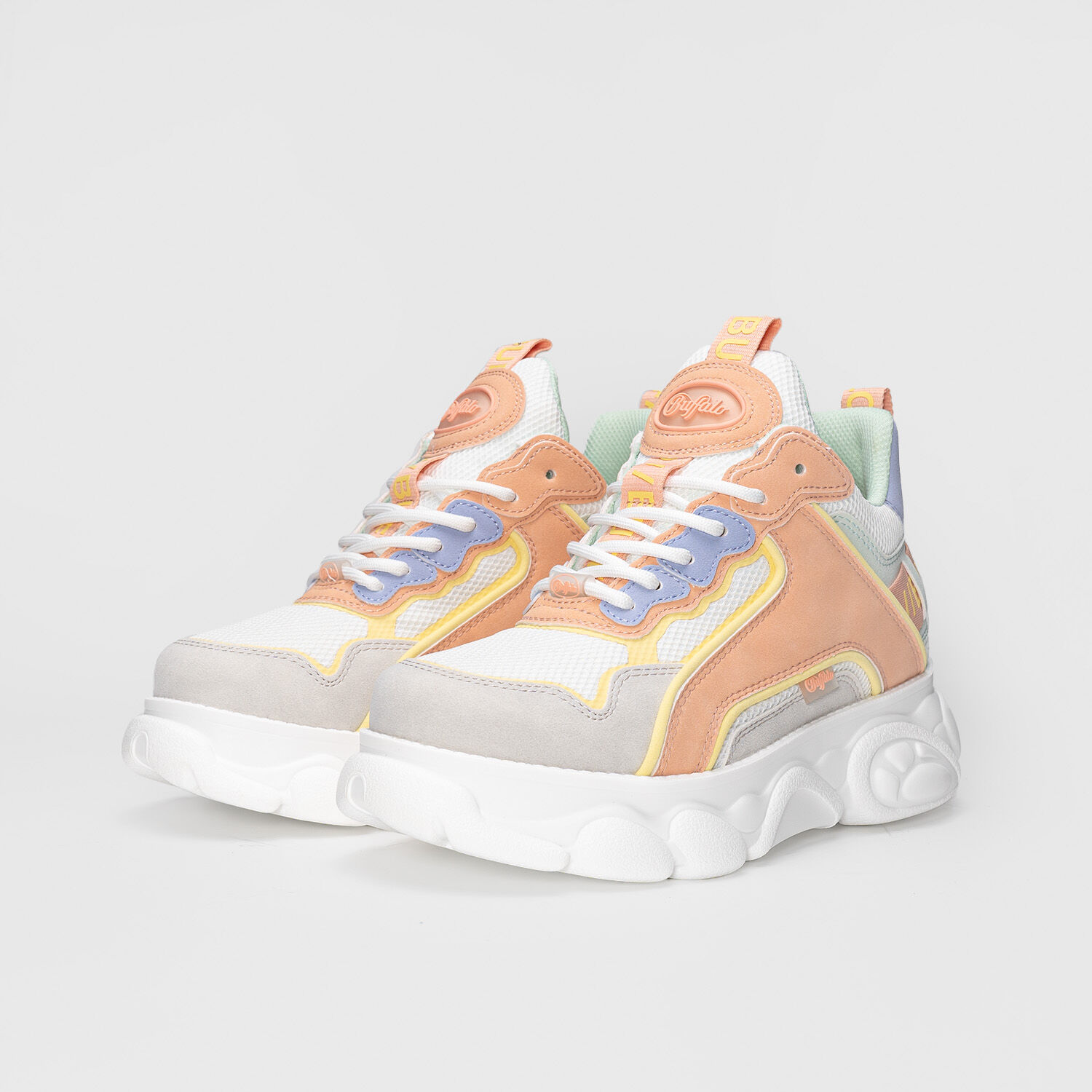 Scarpe buffalo come calzano hotsell