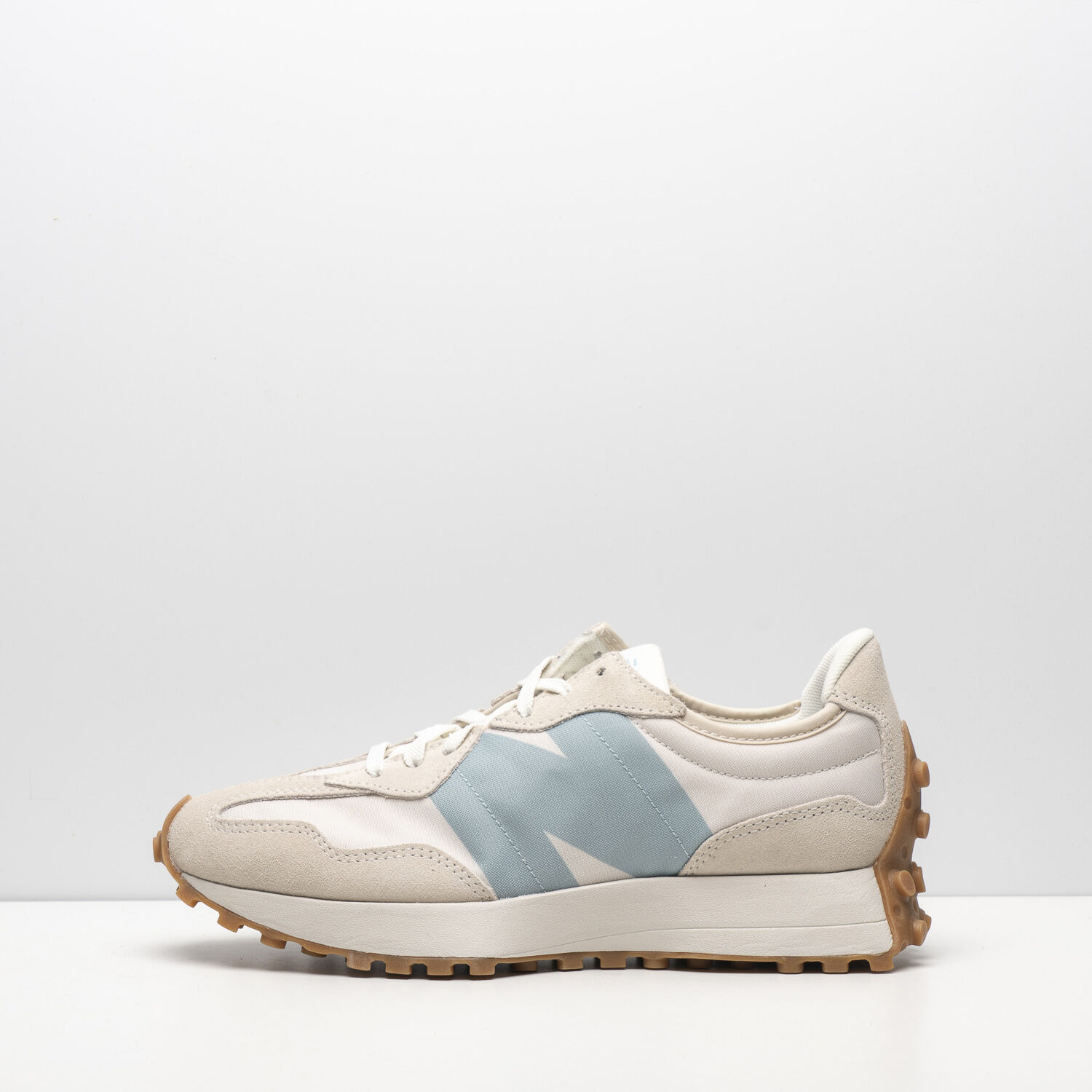 New Balance 327