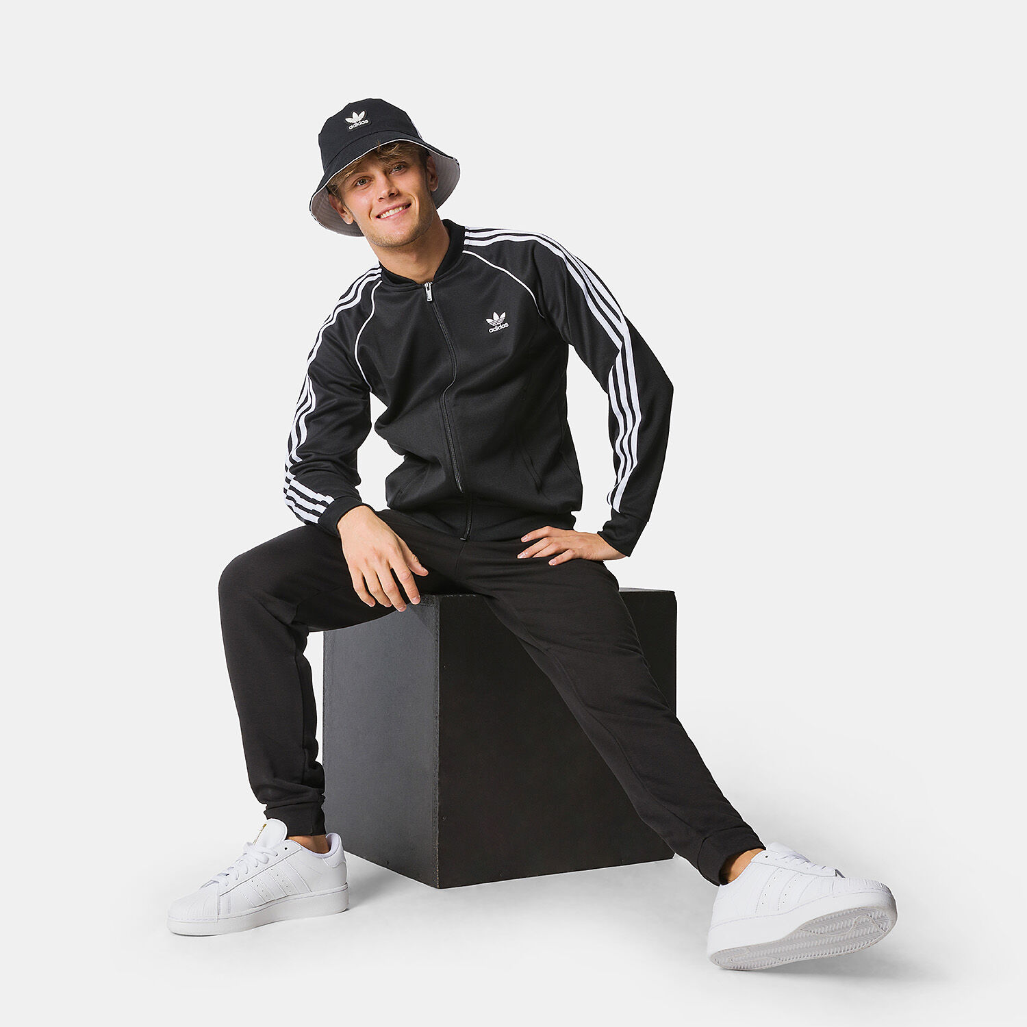 Felpa adidas discount chiusa