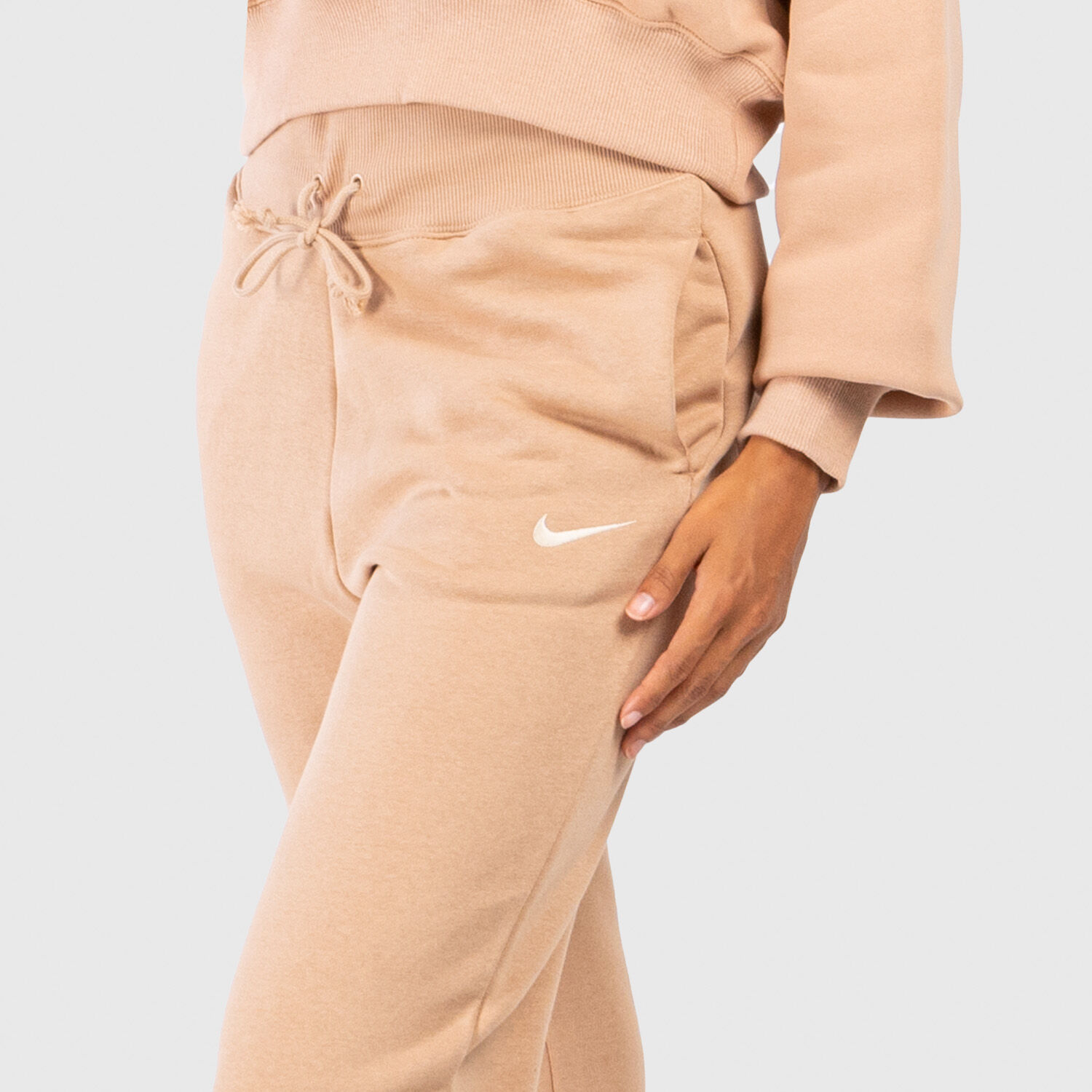 Pantaloni on sale nike beige