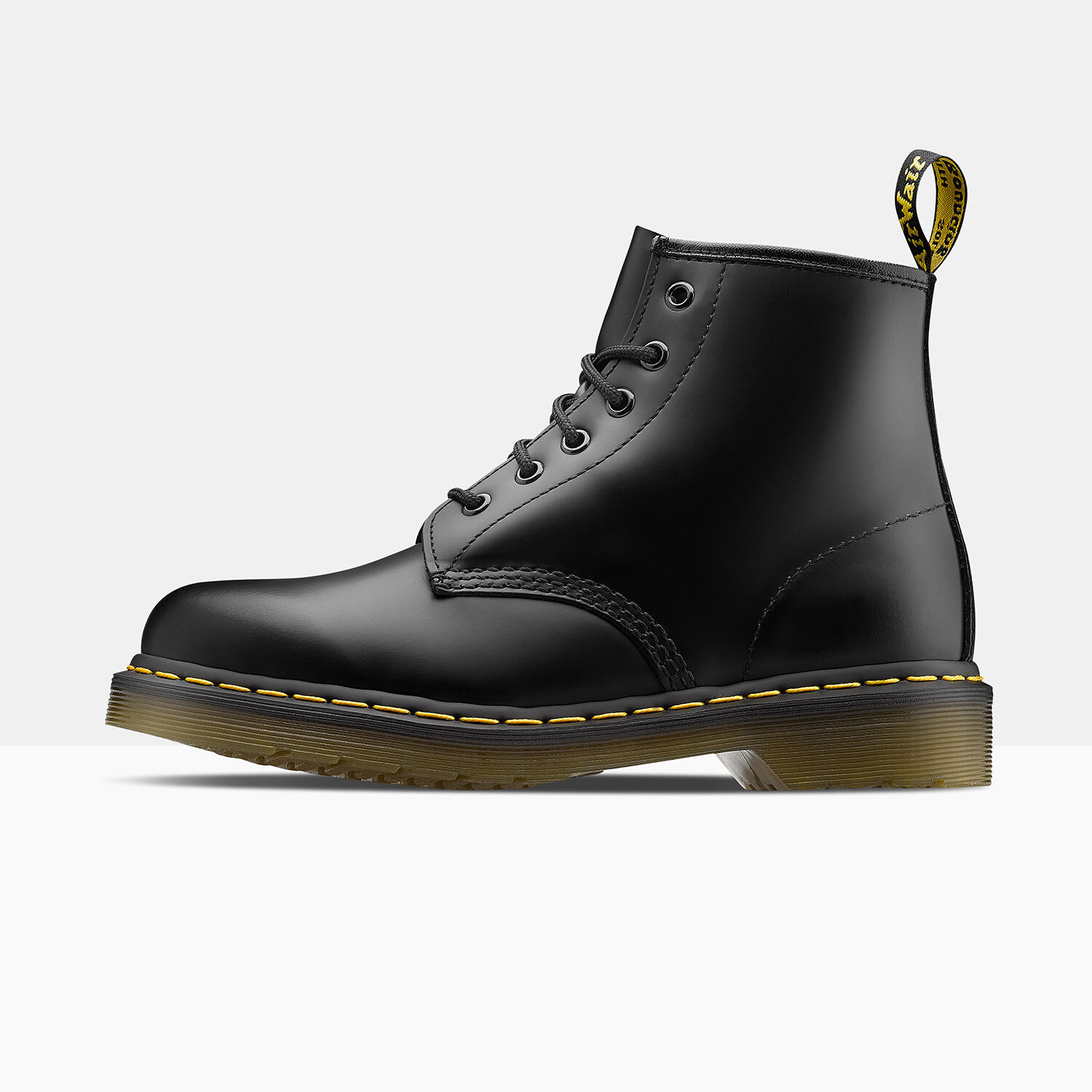 Dr. Martens 101 6 Eye Boot neri AW LAB
