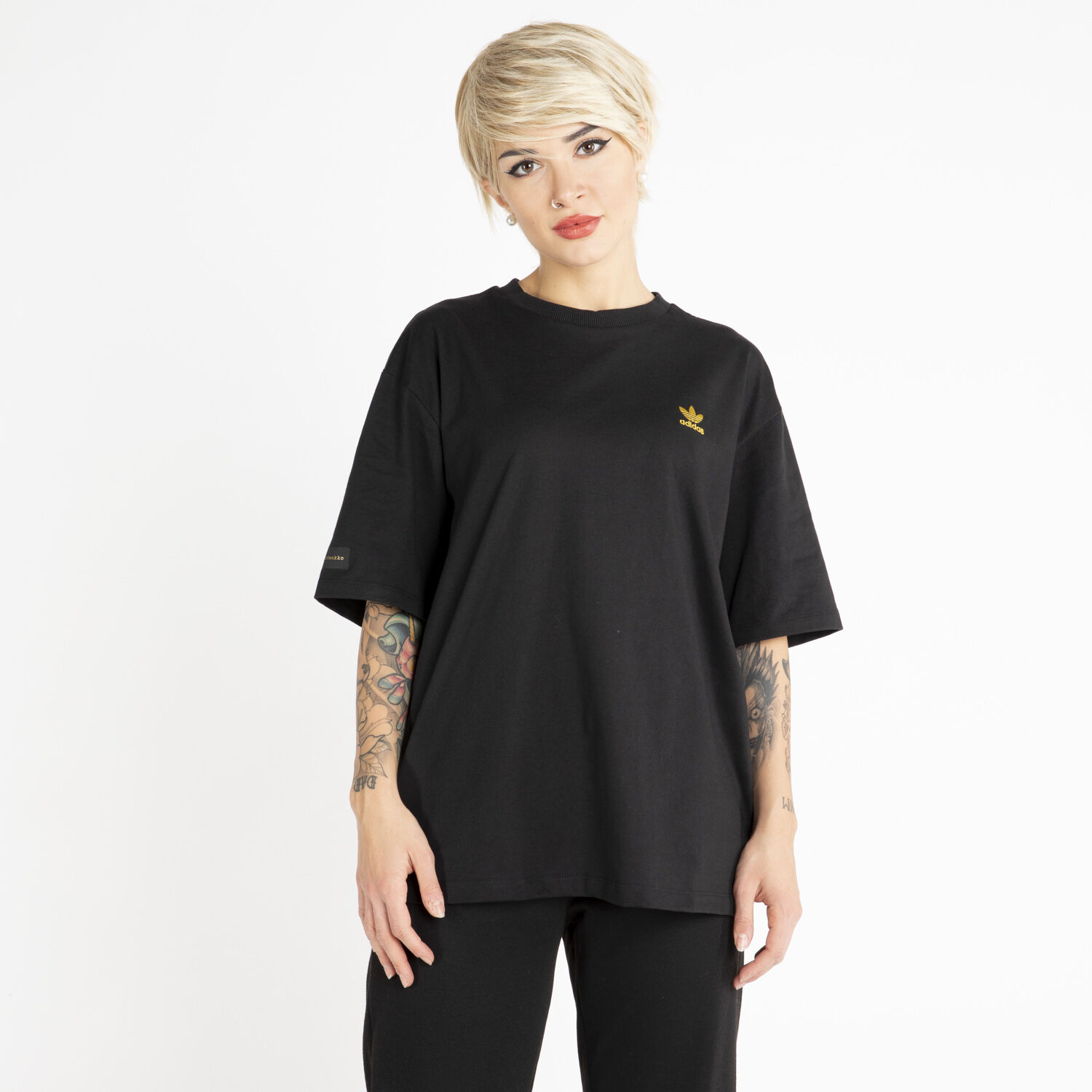 T shirt adidas Marimekko Oversize nera e oro AW LAB