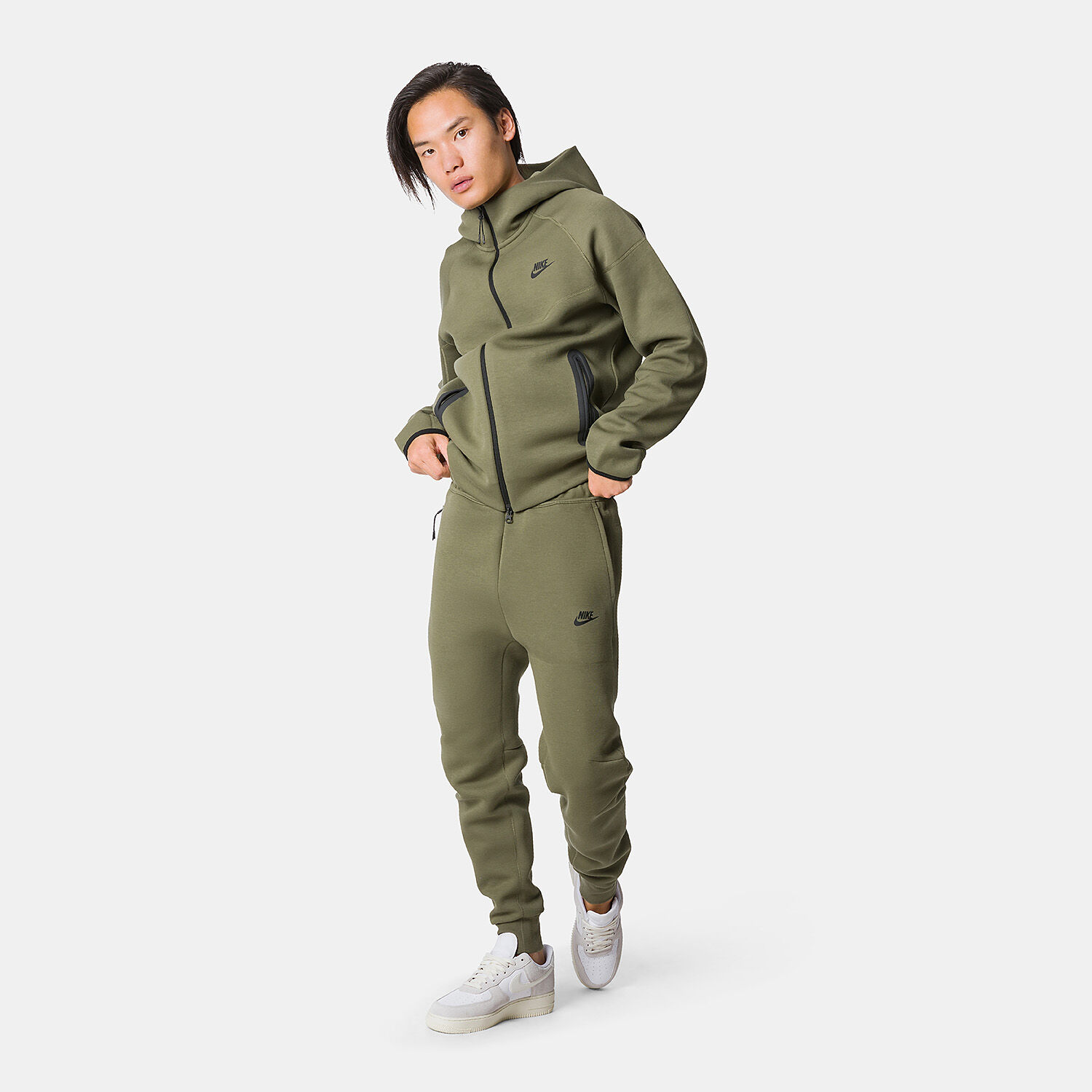 Pantaloni best sale nike verdi