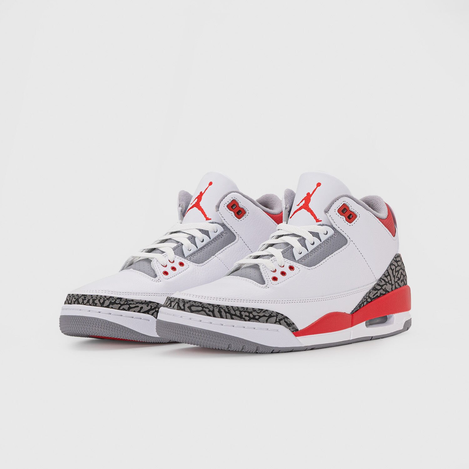 Jordan 3 RetroFire Red 2022 bianche nere e rosse AW LAB