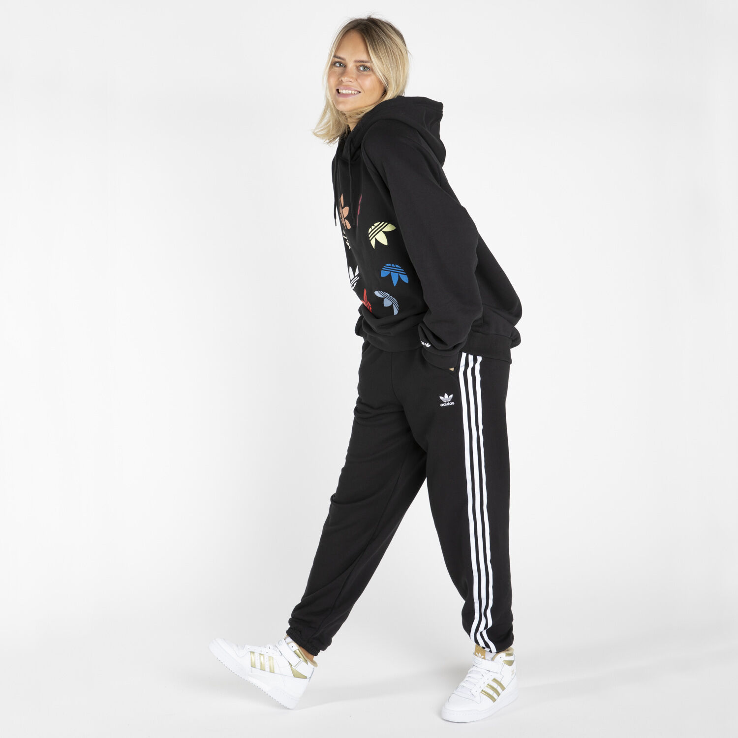 PANTALONE ADIDAS ORIGINALS REGULAR JOGGER NERO DONNA AW LAB