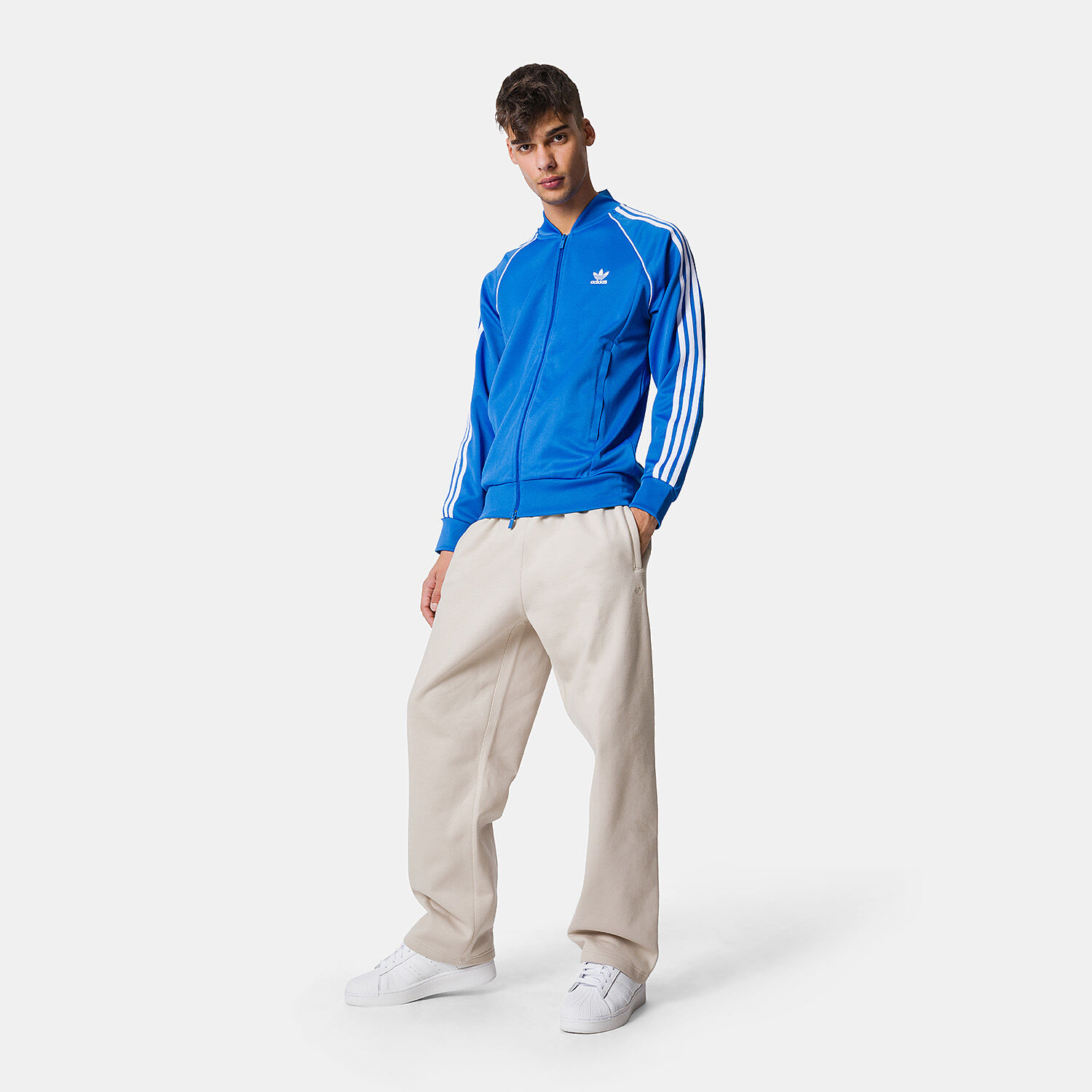 Pantaloni adidas hotsell outfit