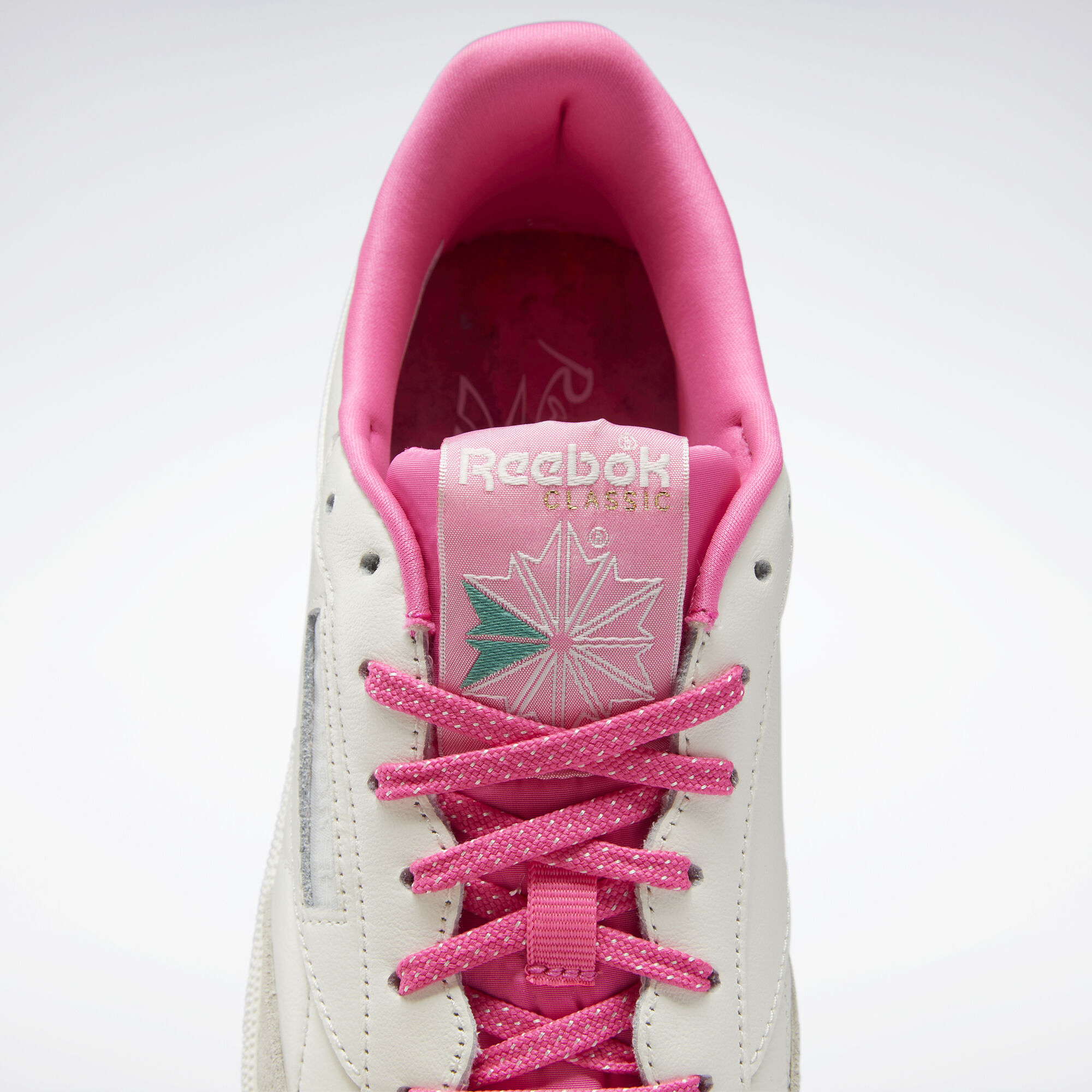 Aw lab reebok deals