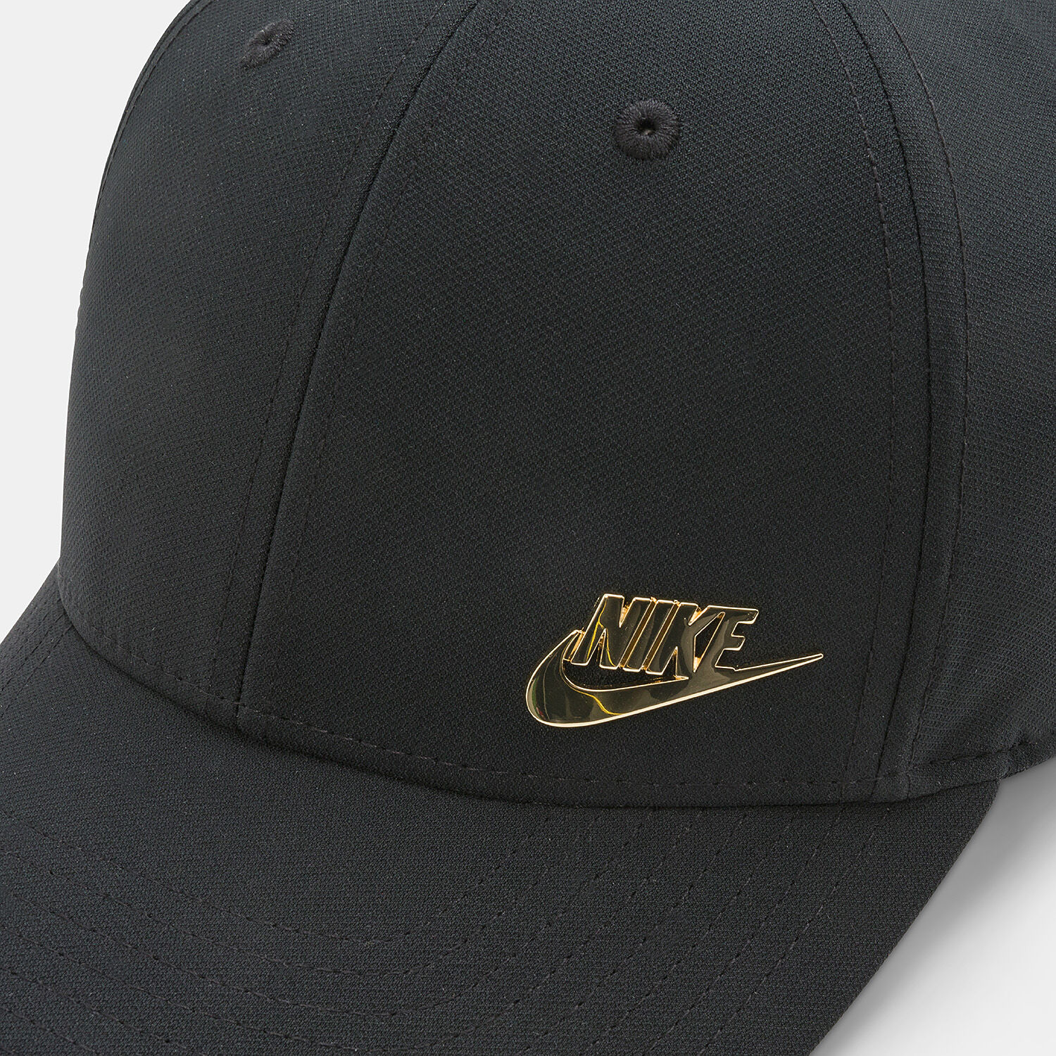 Cappello jordan nero e oro on sale