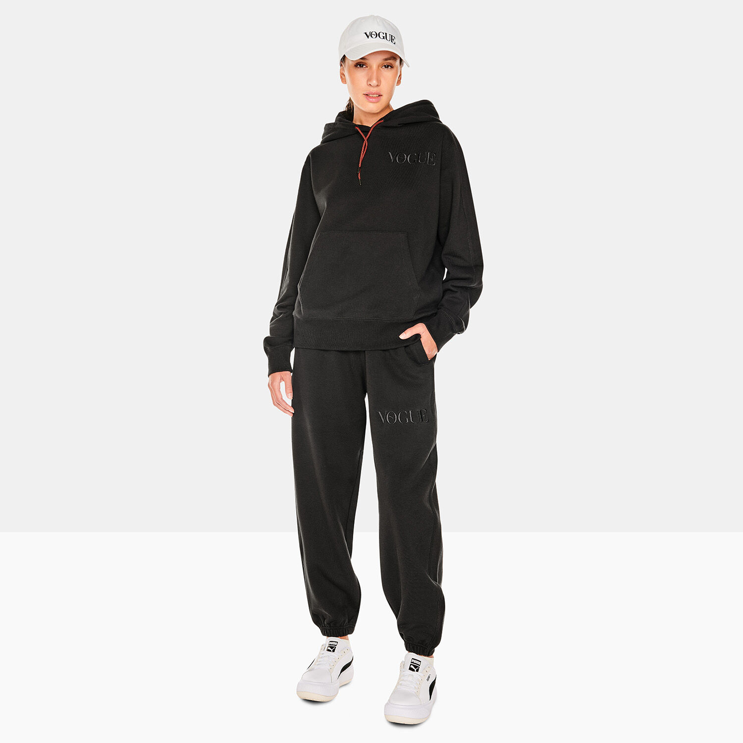 Pantalone Puma x Vogue nero e rosso AW LAB