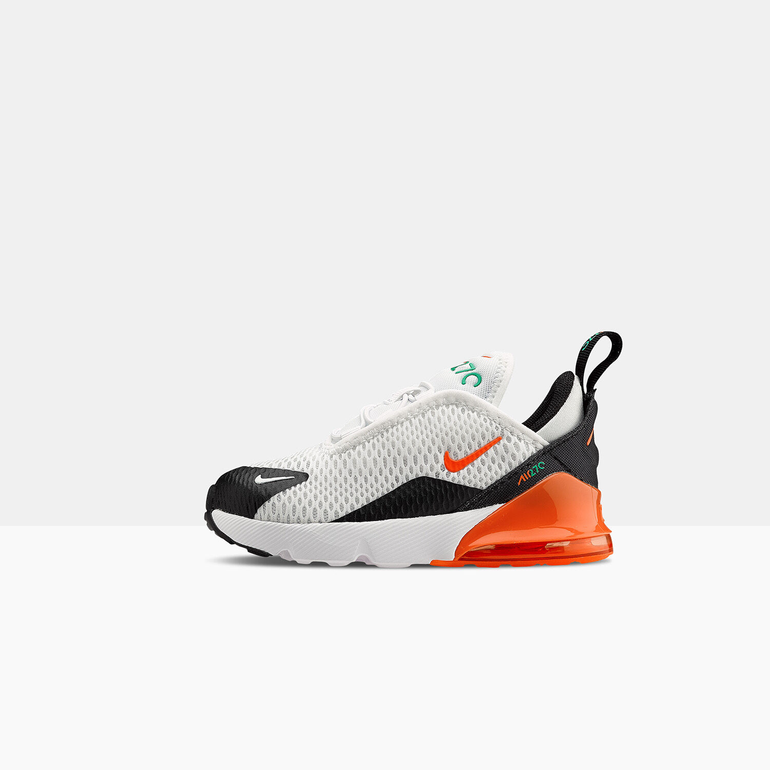 NIKE AIR MAX 270