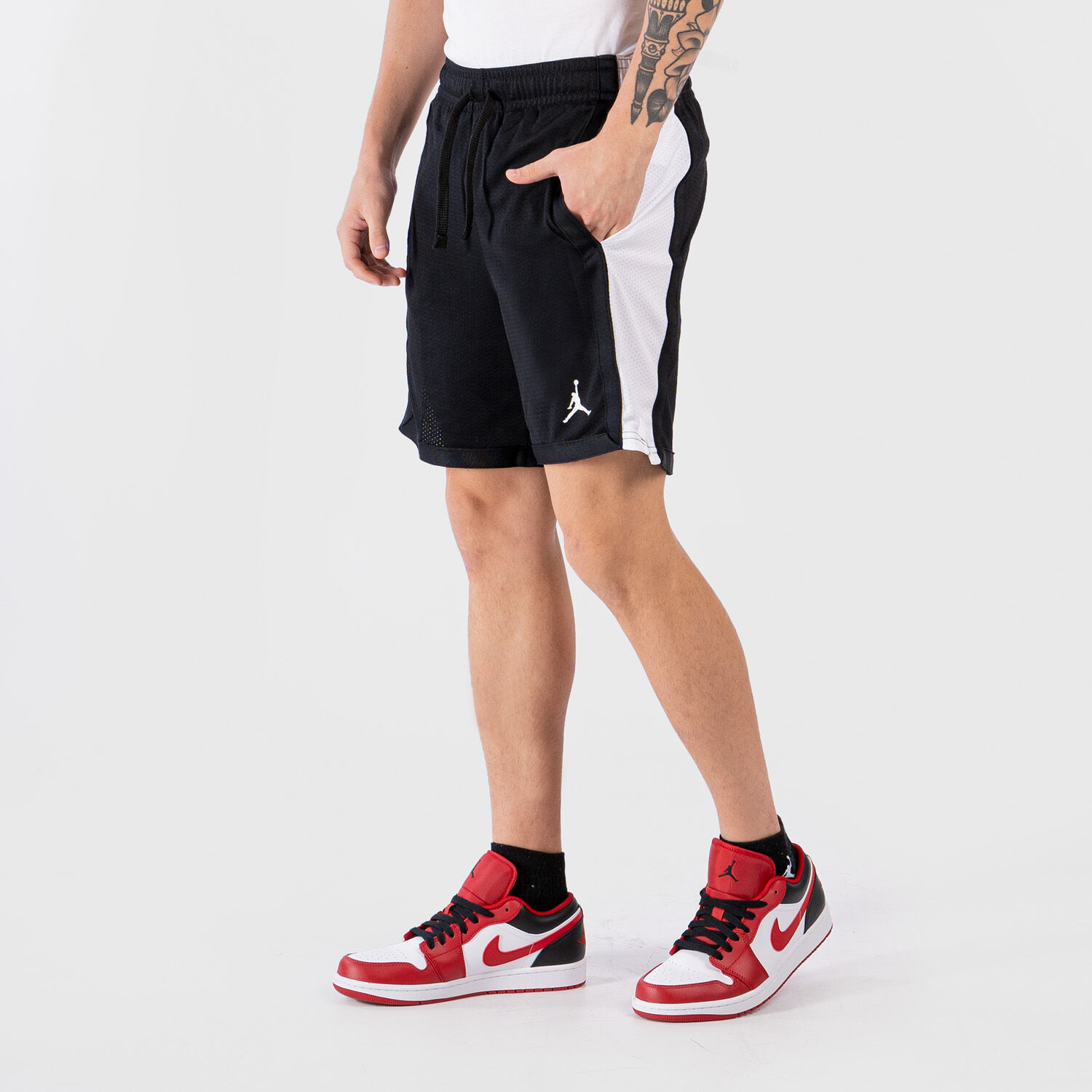 Short Jordan Sport Dri FIT neri e bianchi AW LAB