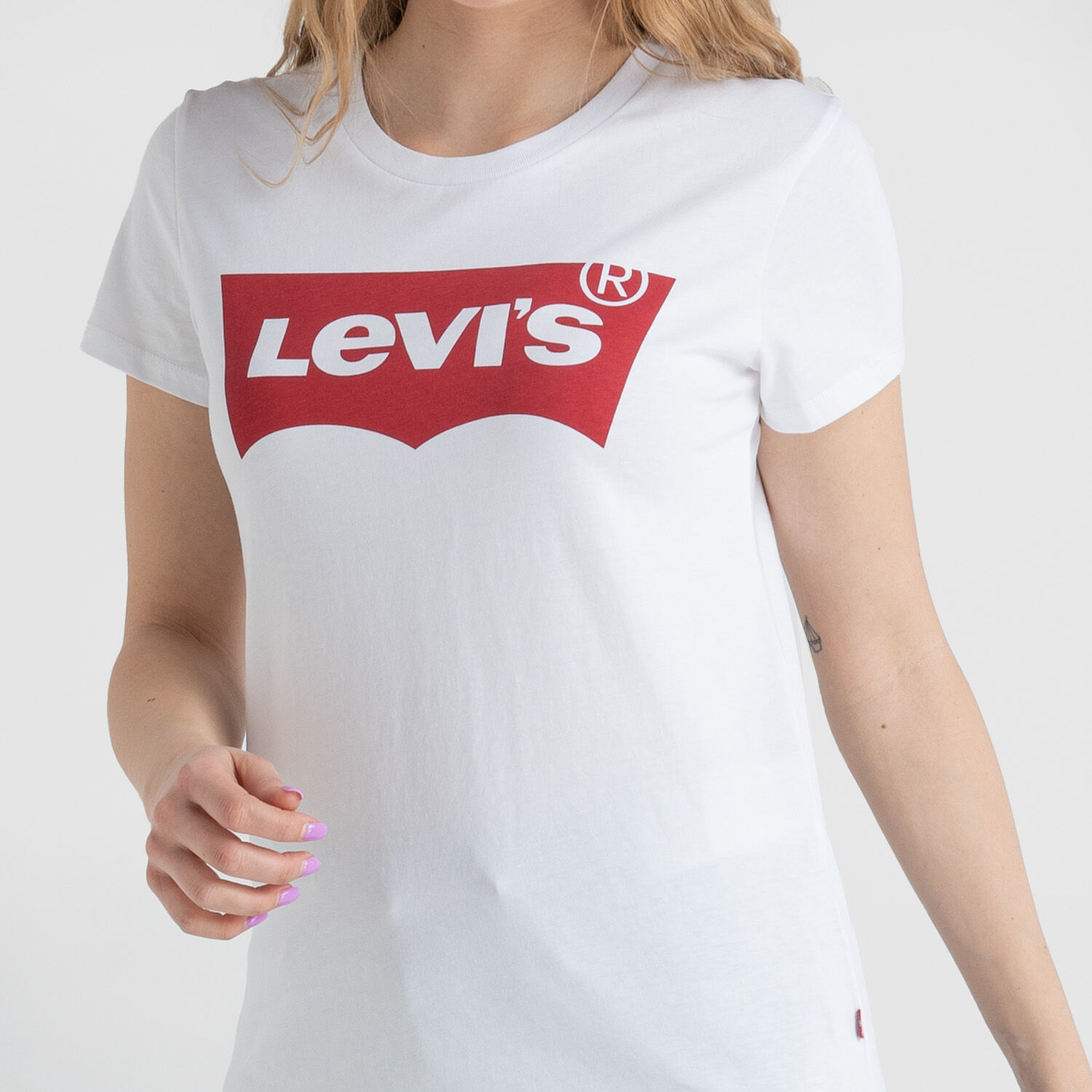 T shirt Levi s The Perfect Graphic bianca e rossa AW LAB