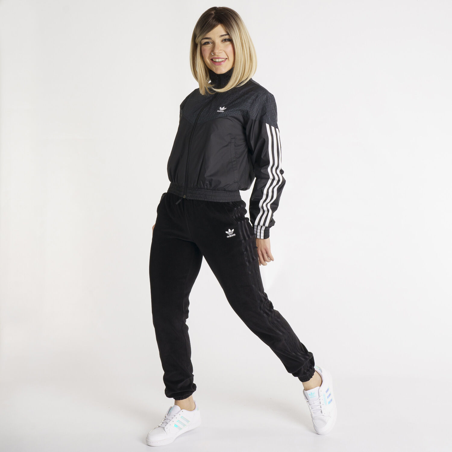 Giacca adidas nera e sale bianca
