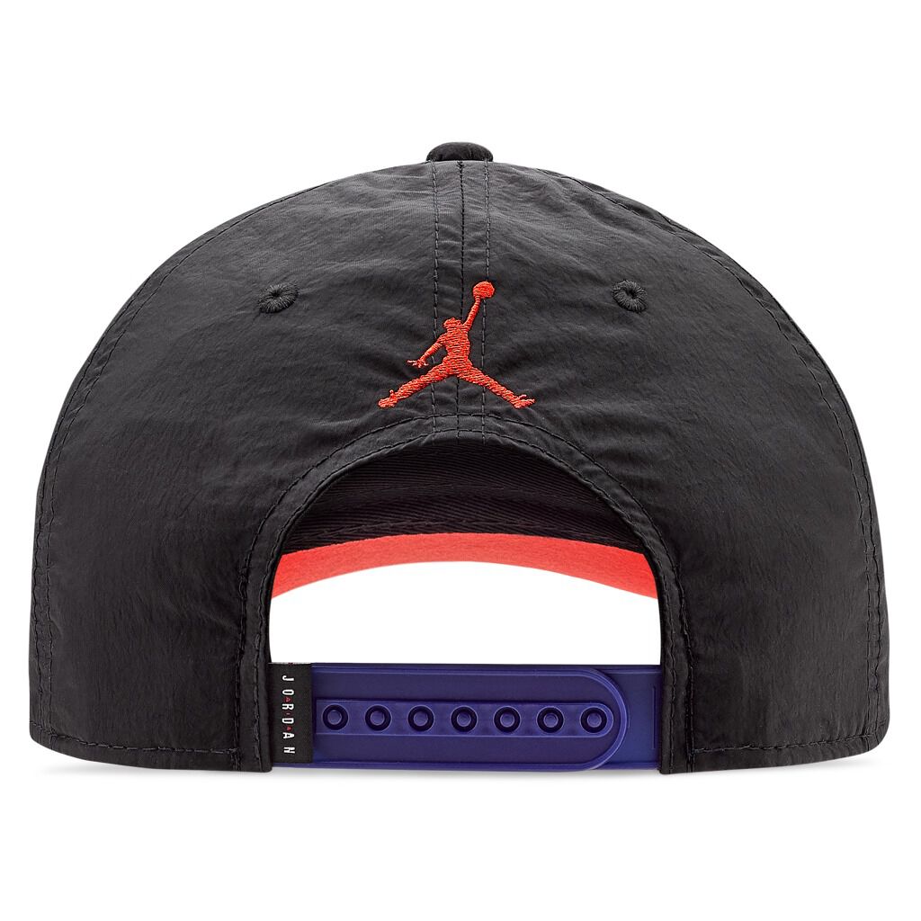 Cappello air jordan discount rosso e nero