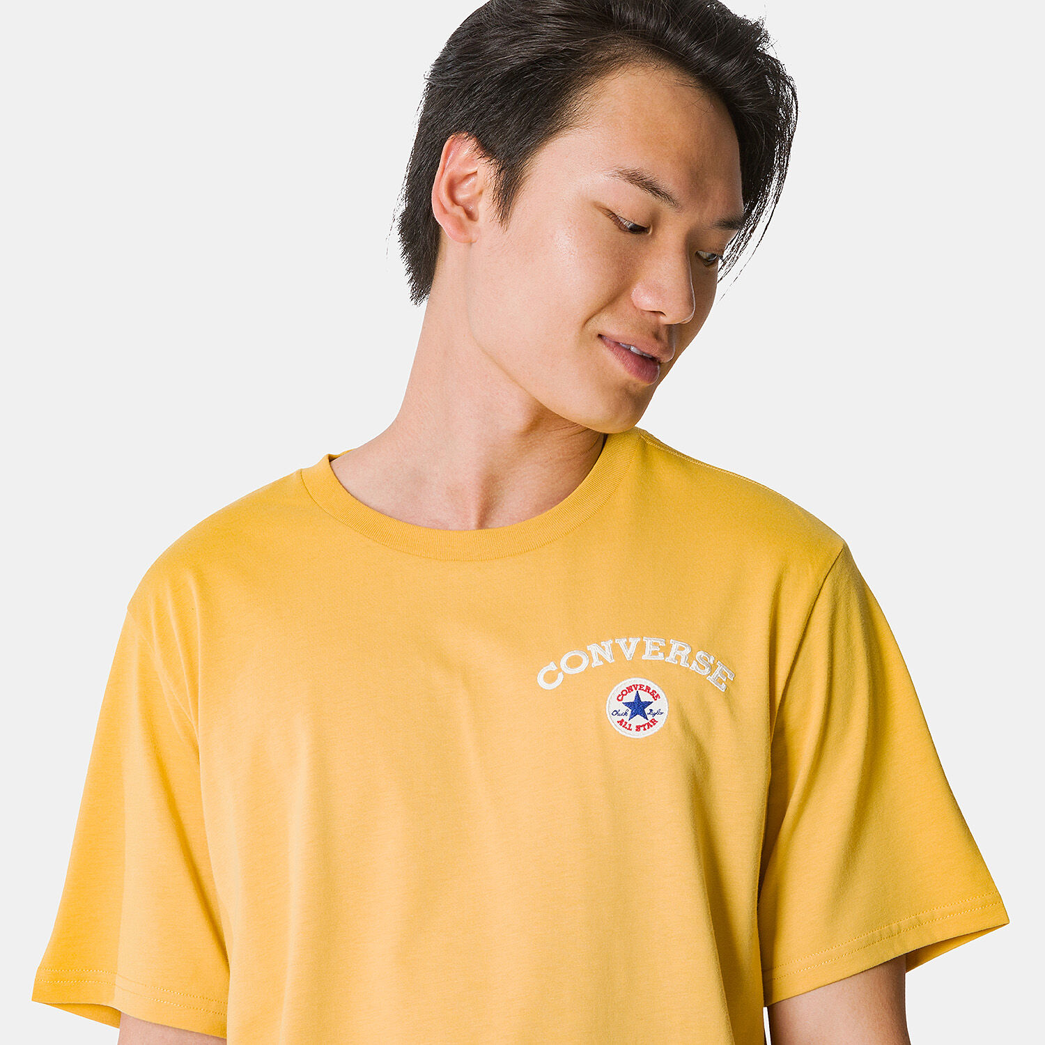 T shirt Converse Chuck Minimal Patch Tee gialla bianca e nera AW LAB