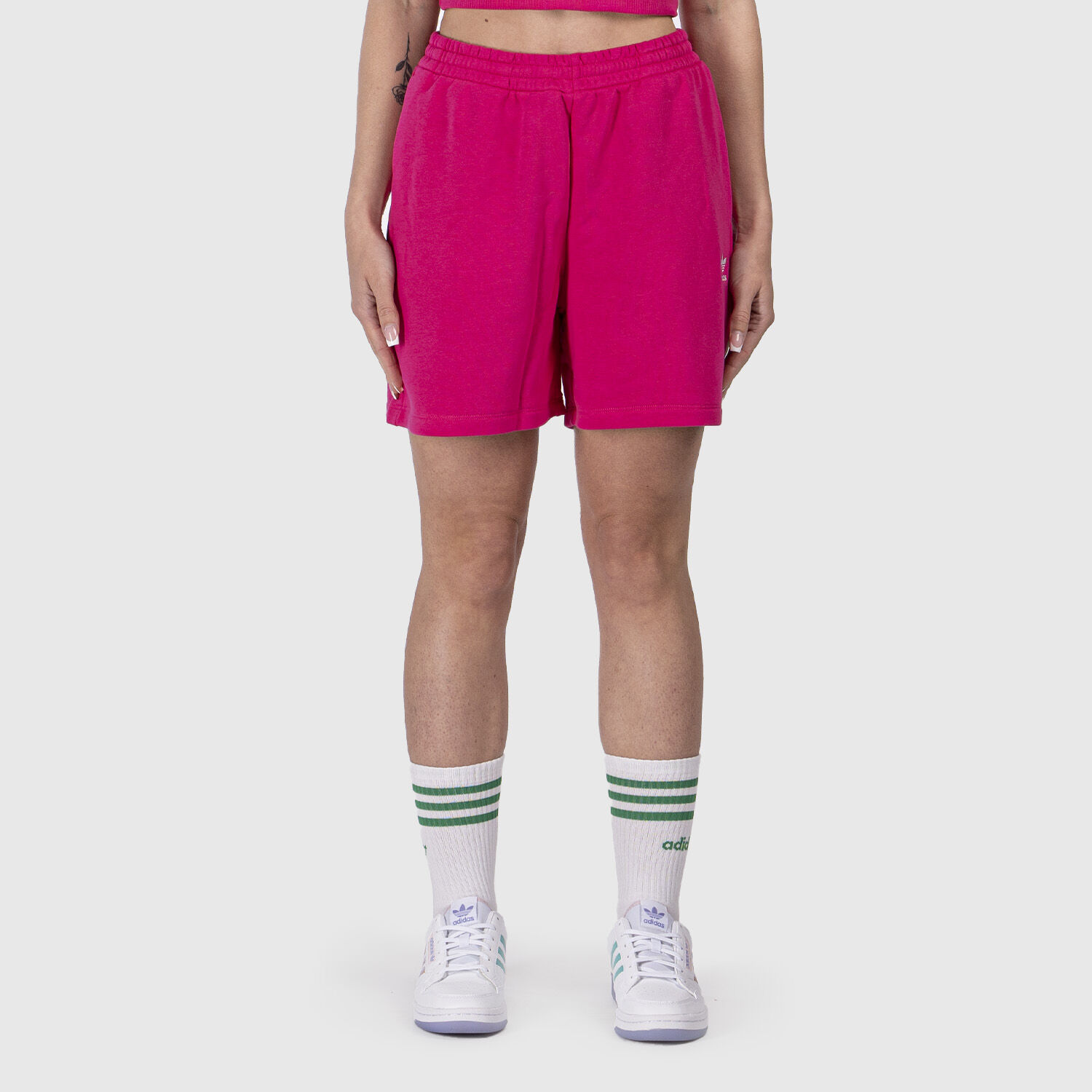 Short adidas adicolor Essentials fucsia e bianco AW LAB