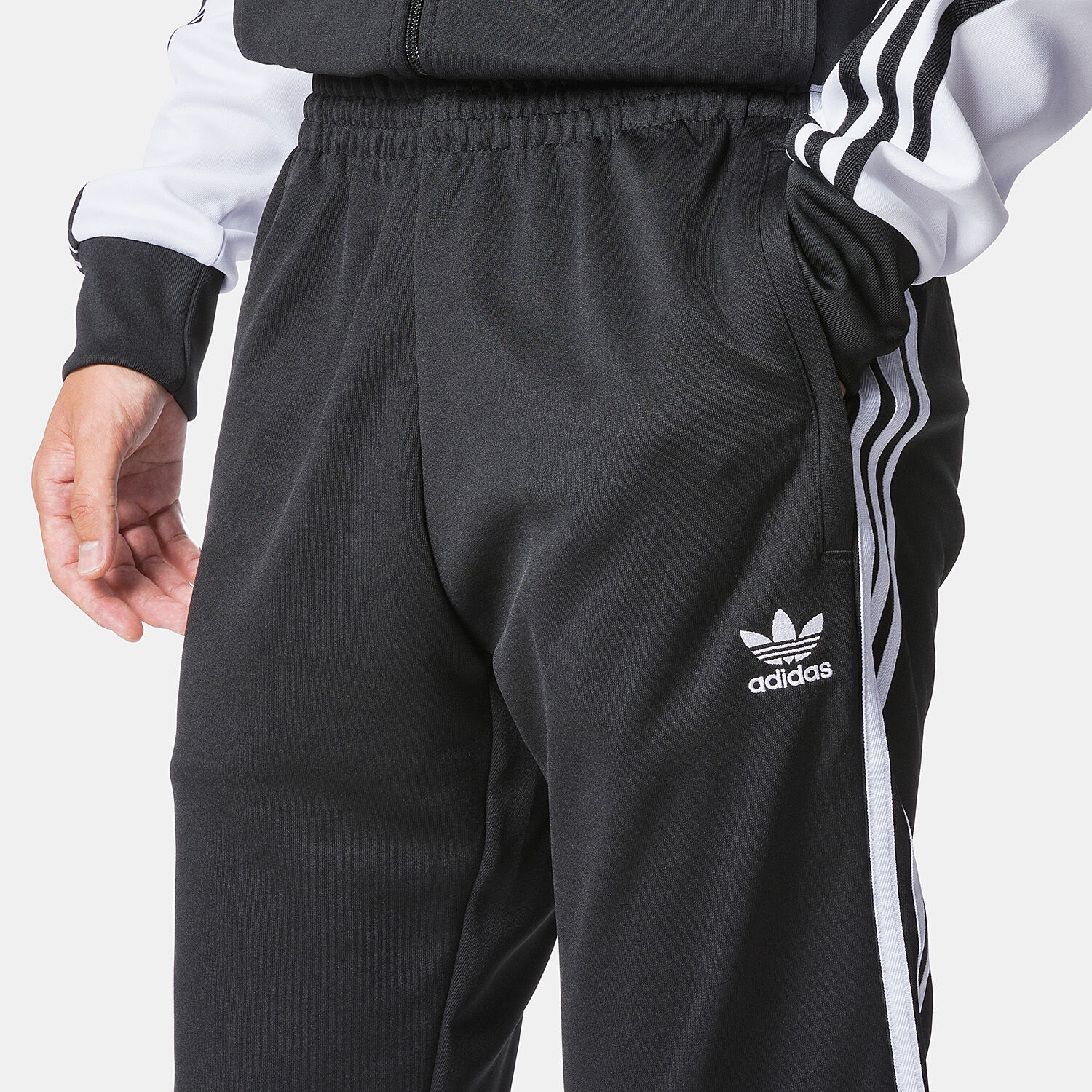 Pantaloni adidas bianchi e neri top