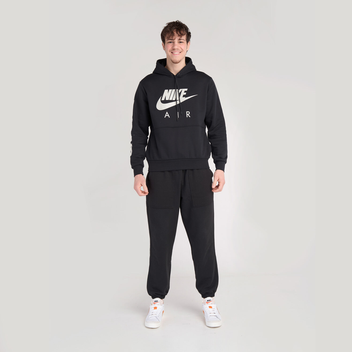 Felpa Nike Sportswear nera AW LAB