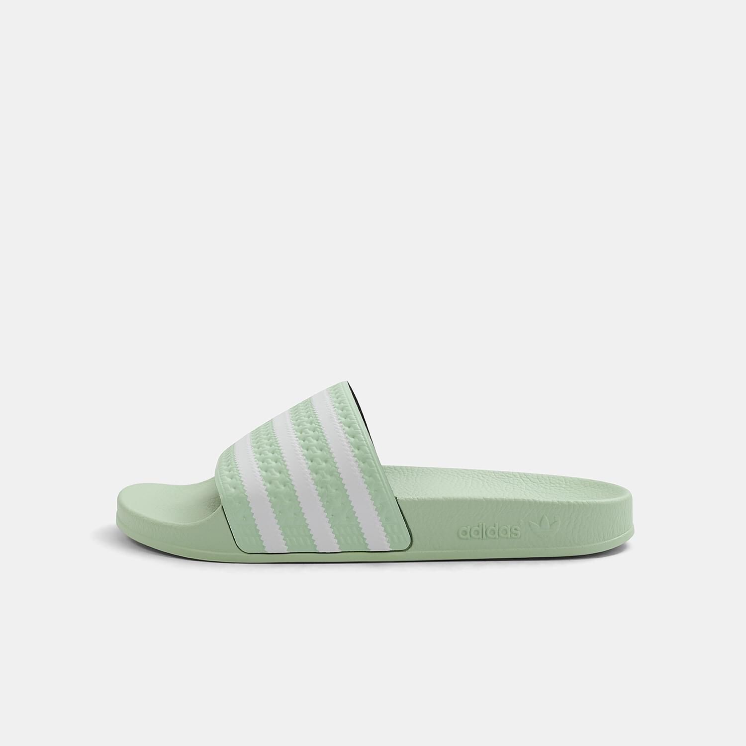 adidas W. adilette verdi e bianche AW LAB
