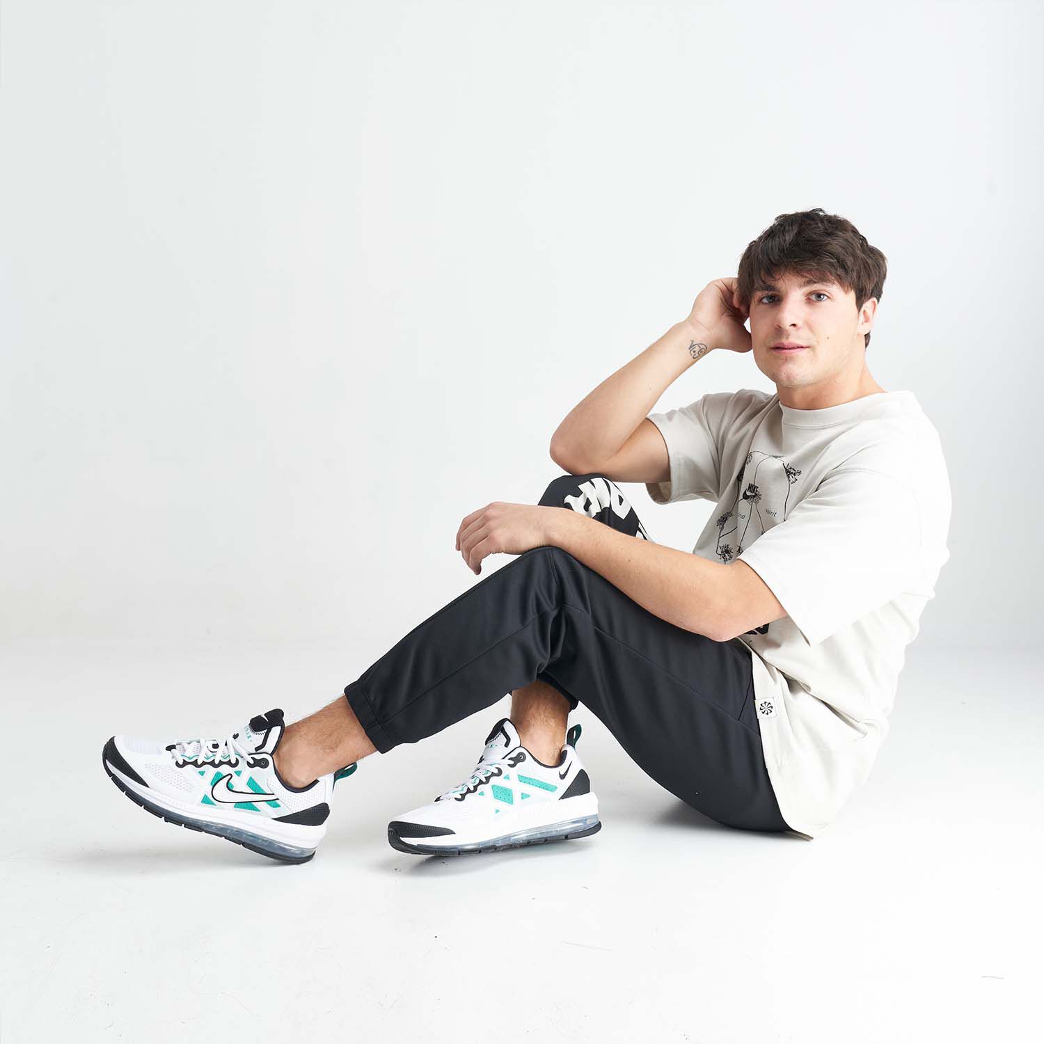 Nike Air Max Genome bianche verdi e nere AW LAB