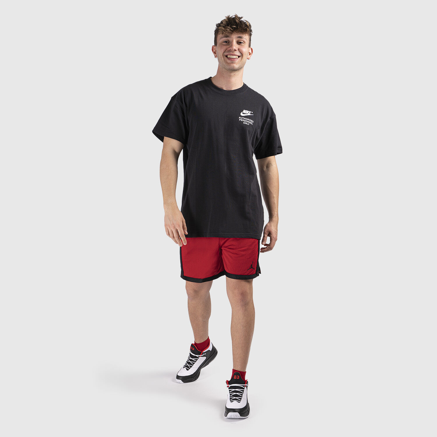 Shorts Jordan Dri Fit rossi e neri AW LAB